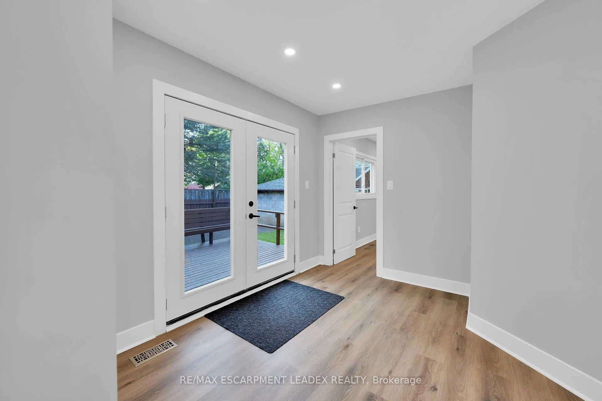 Photo 39 of 24 Clapham Road, Hamilton, Greenford — HOMEH