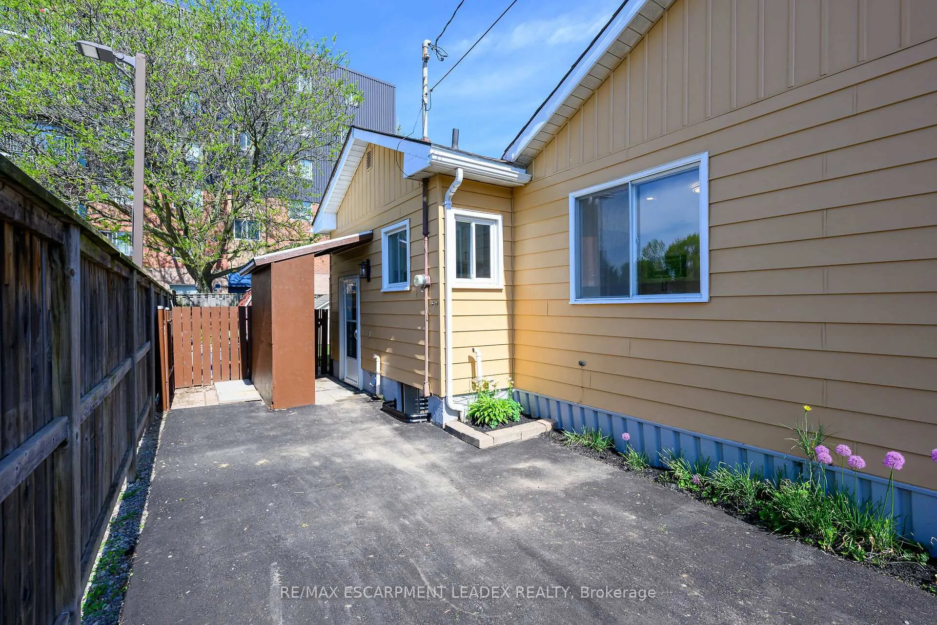 Photo 48 of 24 Clapham Road, Hamilton, Greenford — HOMEH