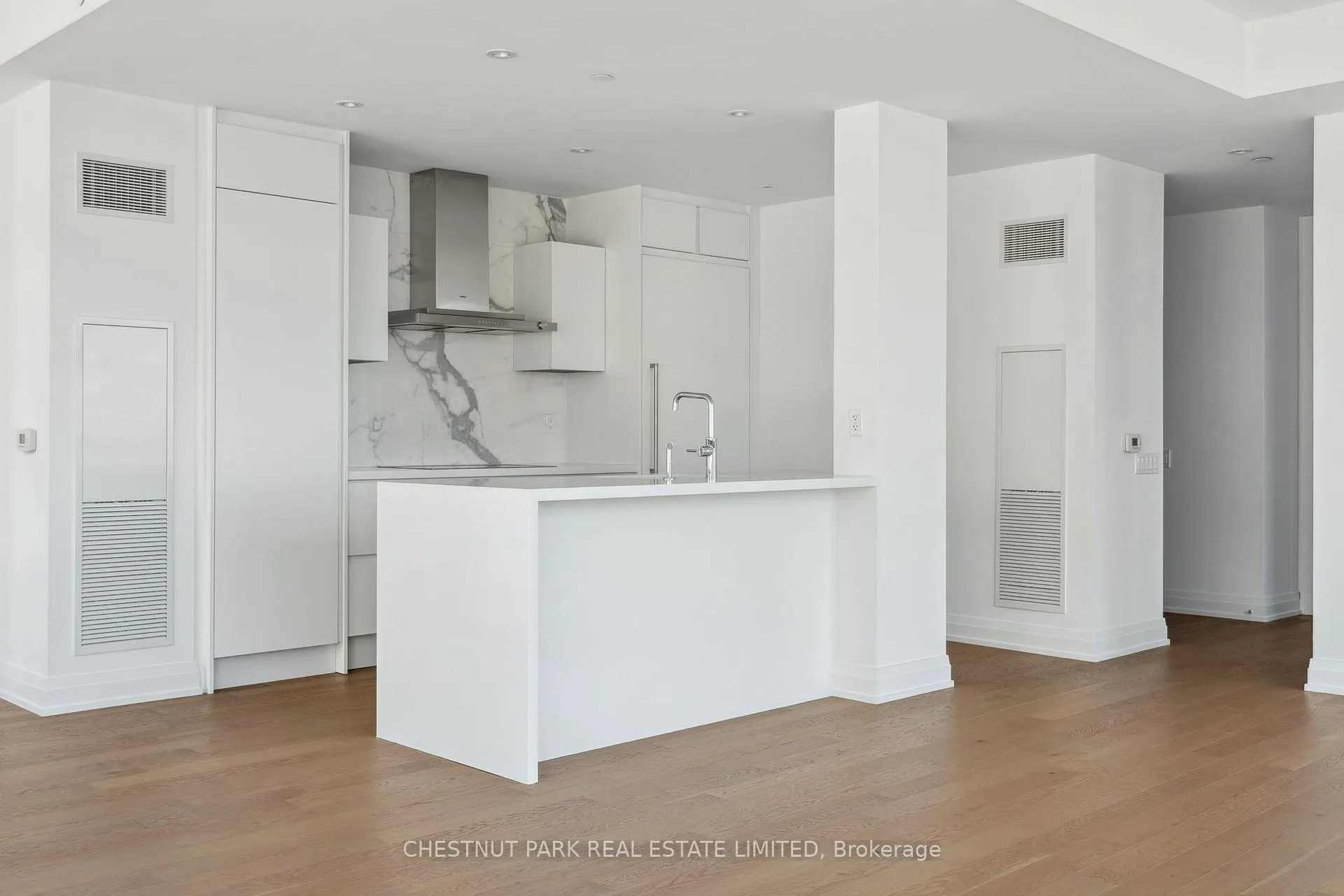 Photo 10 of Unit UPH 03, 101 St Clair Avenue, Toronto, Yonge-St. Clair — HOMEH