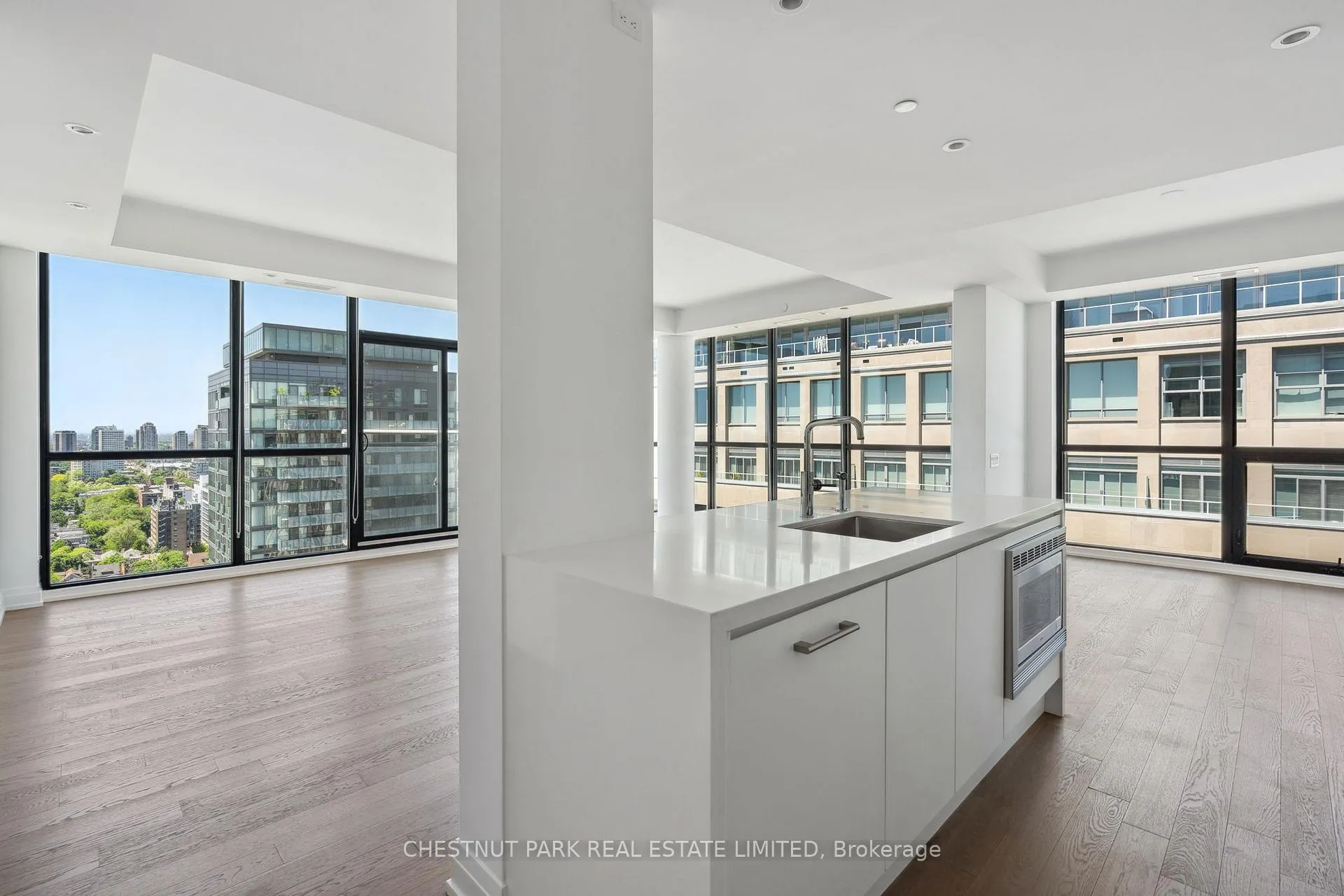 Photo 11 of Unit UPH 03, 101 St Clair Avenue, Toronto, Yonge-St. Clair — HOMEH