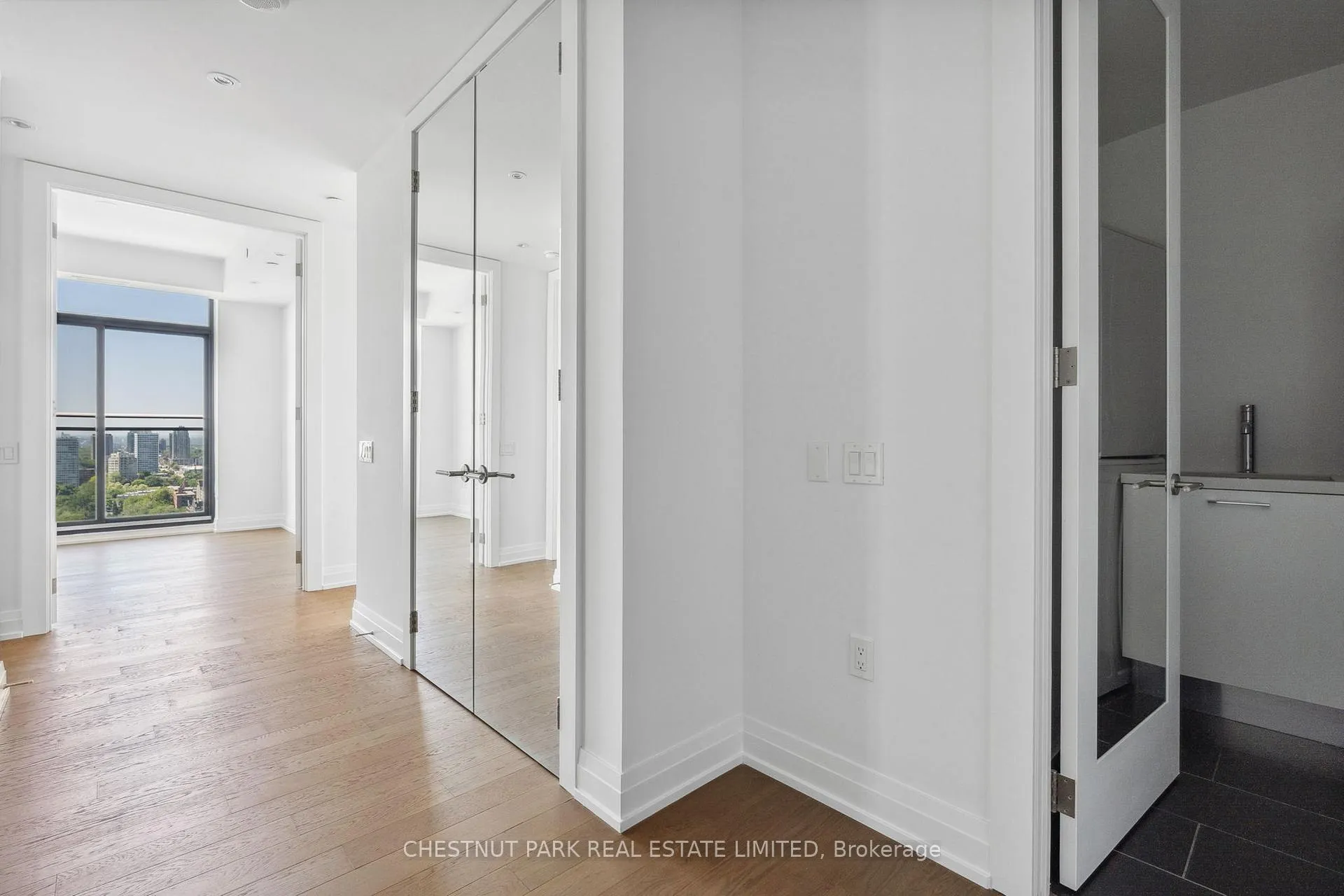 Photo 23 of Unit UPH 03, 101 St Clair Avenue, Toronto, Yonge-St. Clair — HOMEH