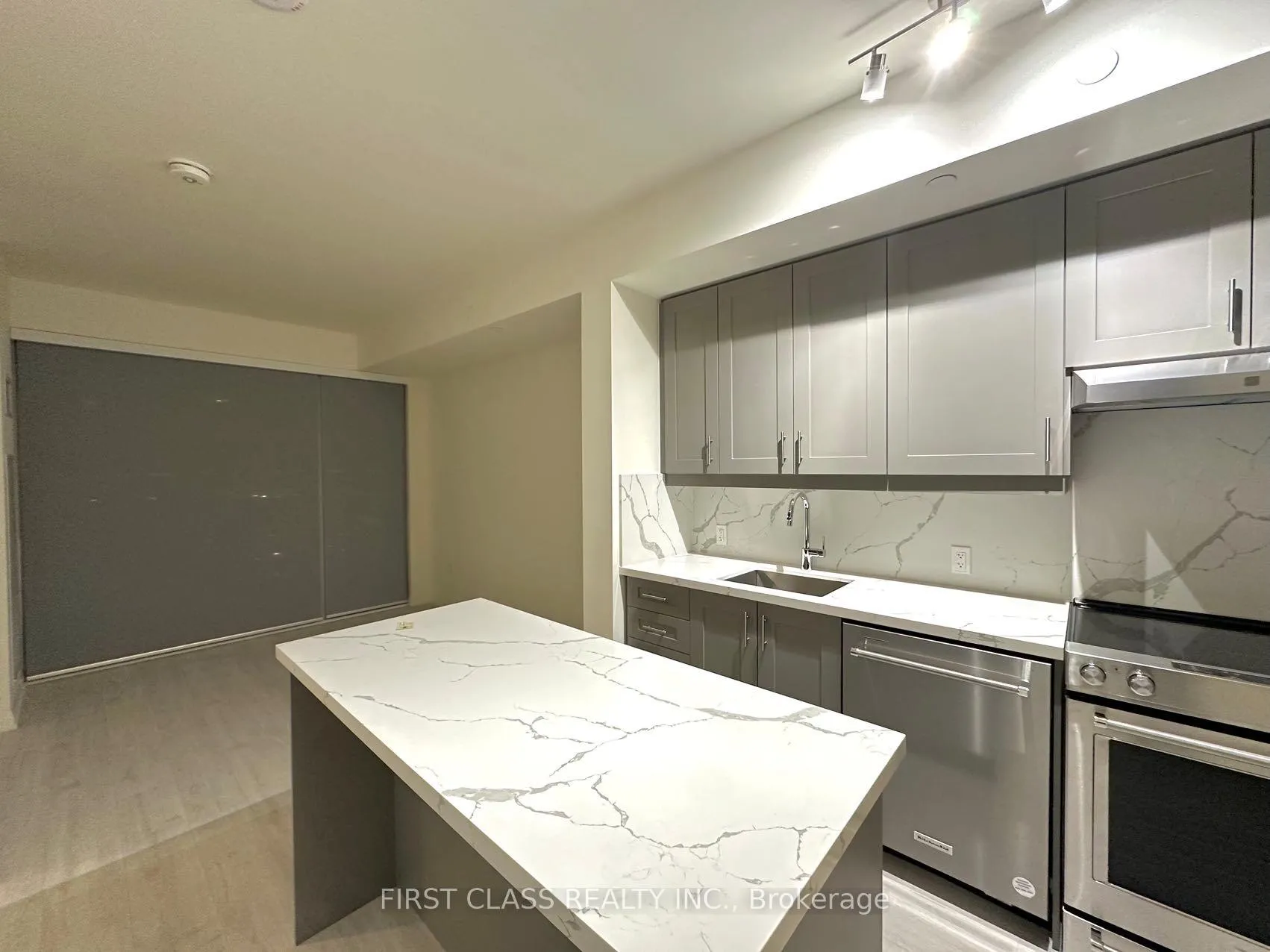 Photo 8 of Unit 2420, 9000 Jane Street, Vaughan, Concord — HOMEH