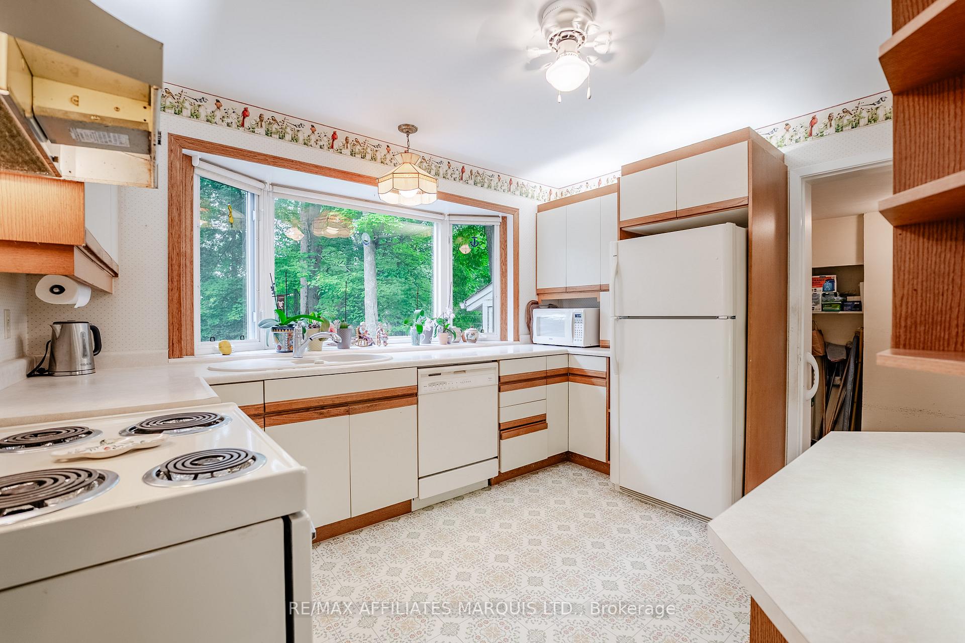 Photo 11 of 1610 Charles Street, Cornwall — HOMEH