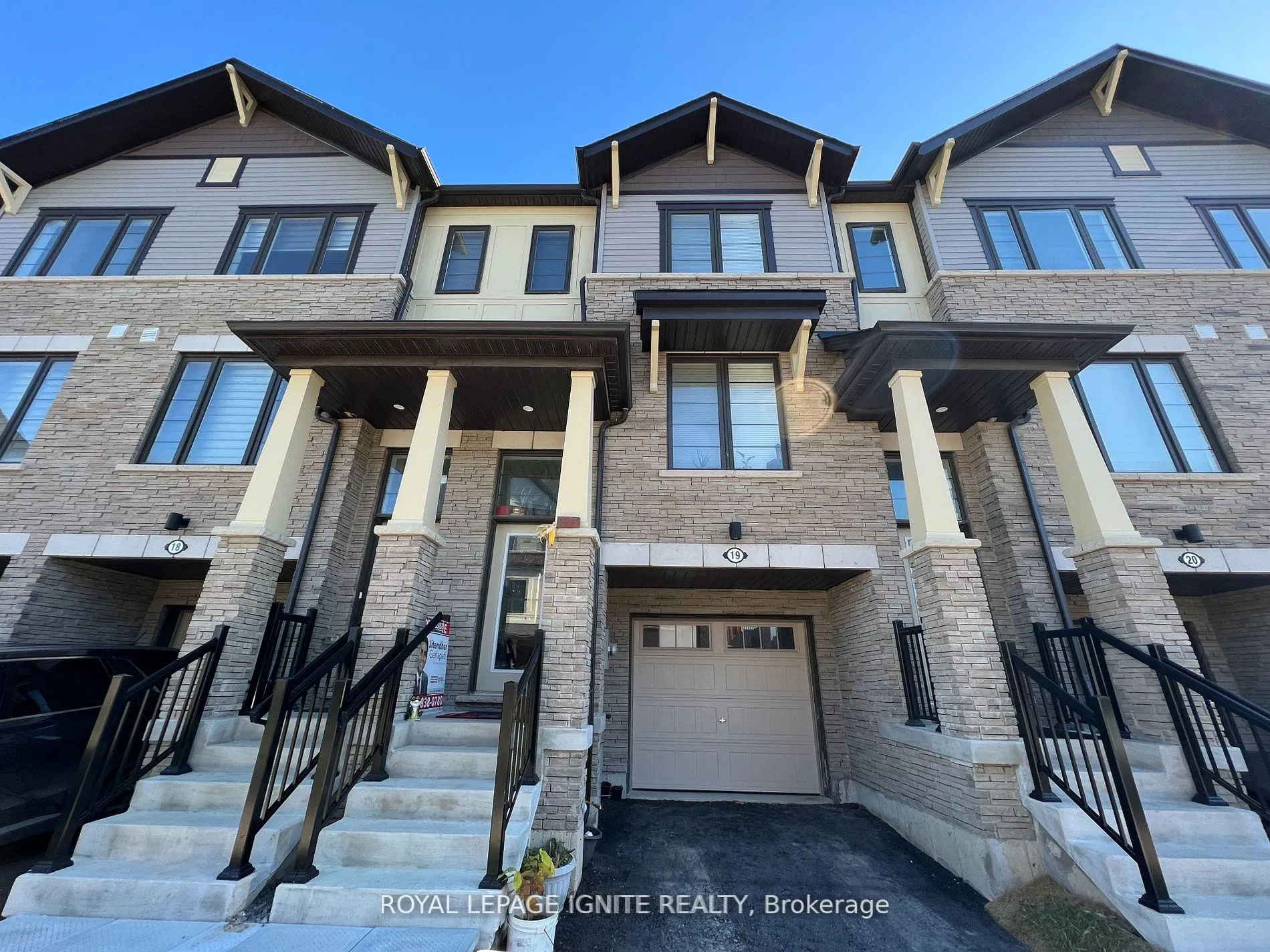 Photo 1 of Unit 19, 185 Bedrock Drive, Hamilton, Stoney Creek — HOMEH