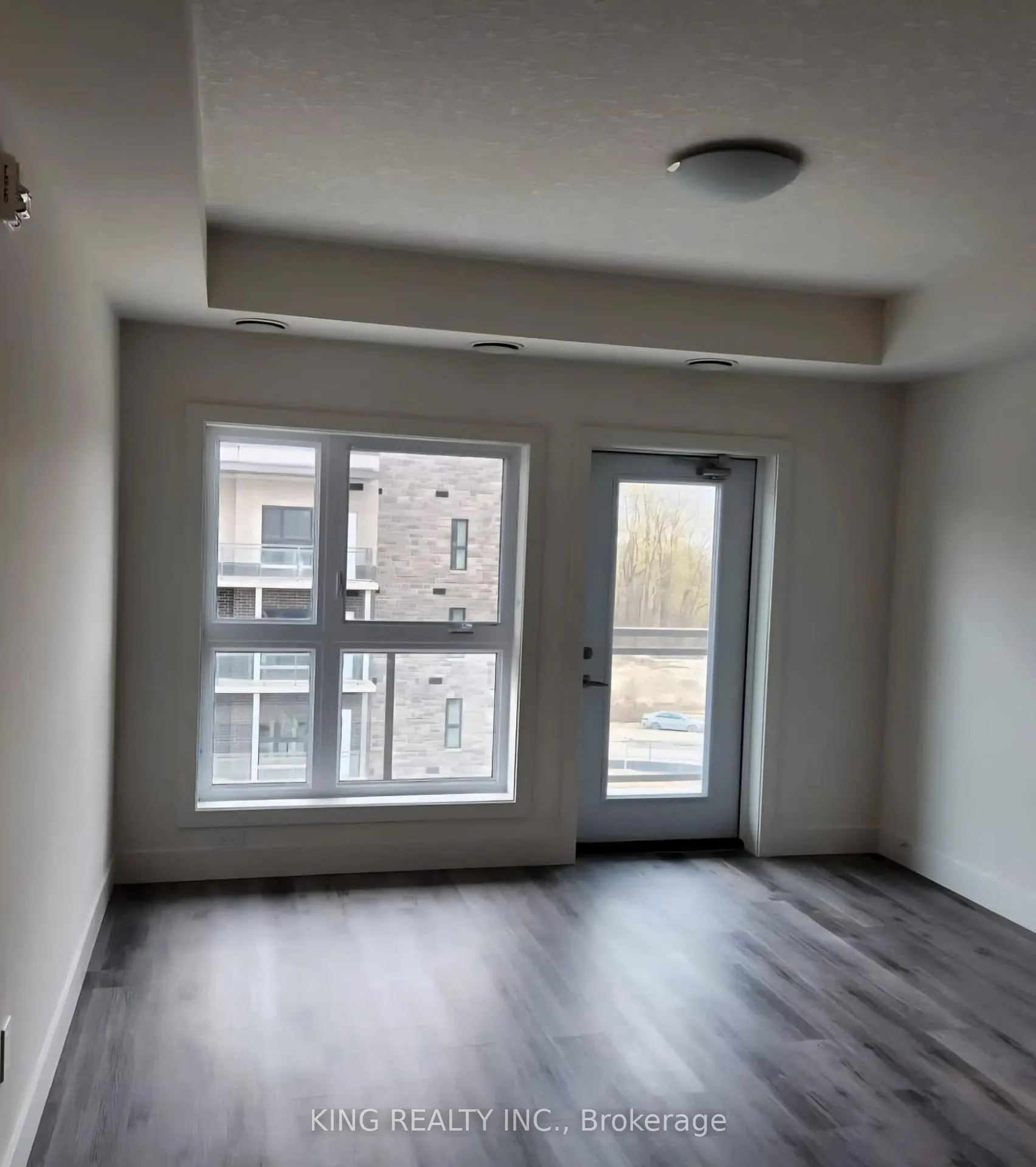 Photo 3 of Unit 401, 1201 Lackner Place, Kitchener — HOMEH