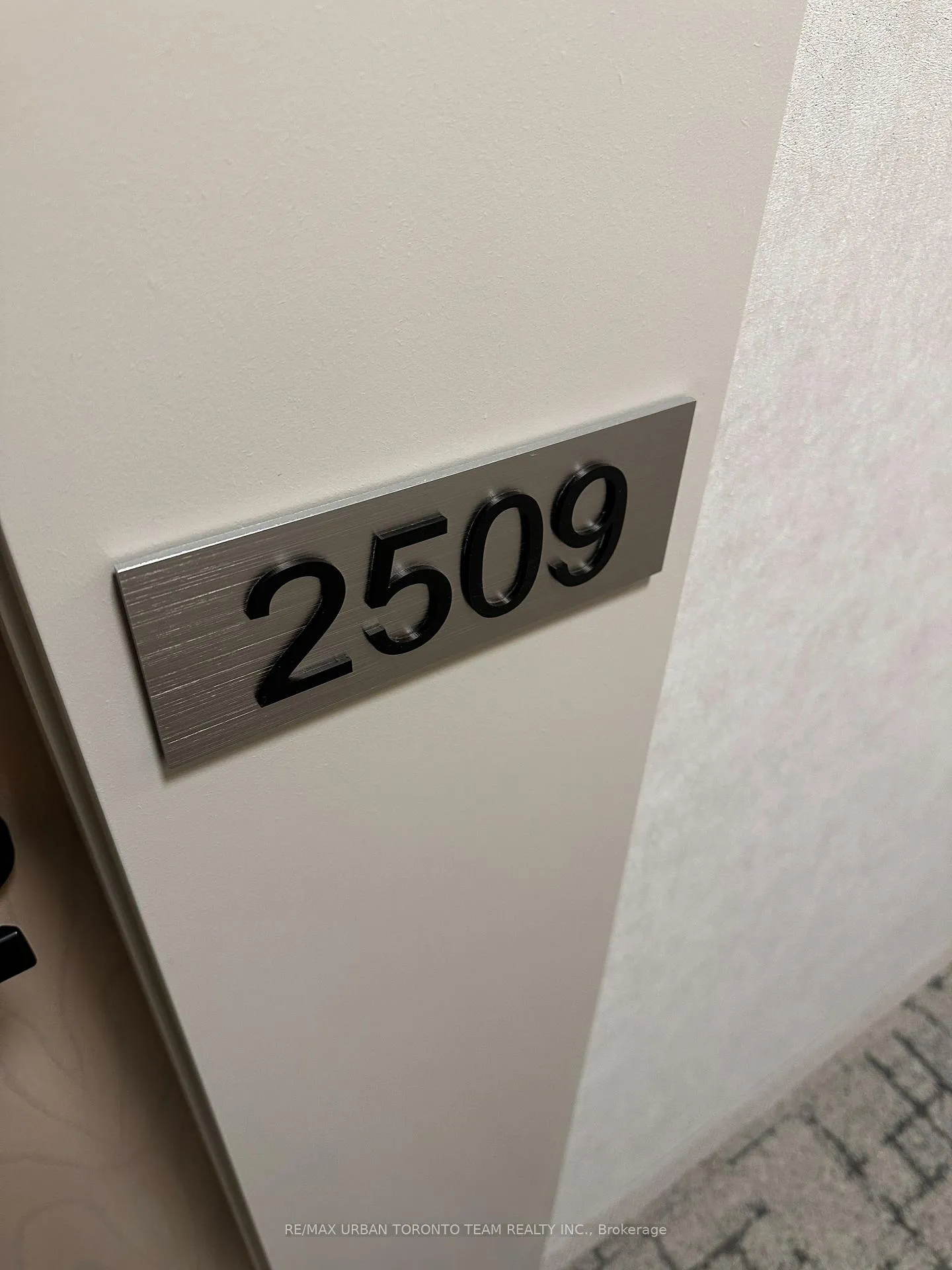 Photo 2 of Unit 2509, 8 Interchange Way, Vaughan, Vaughan Corporate Centre — HOMEH