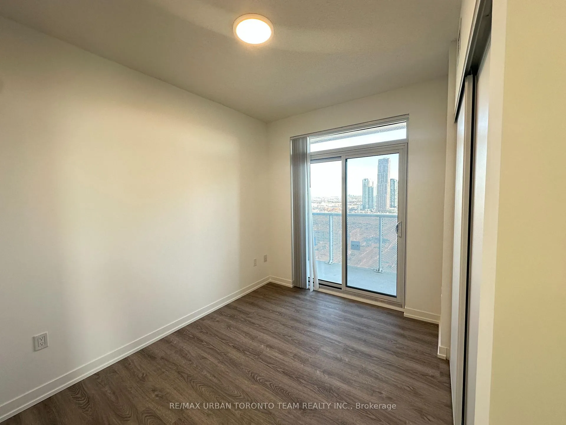 Photo 6 of Unit 2509, 8 Interchange Way, Vaughan, Vaughan Corporate Centre — HOMEH