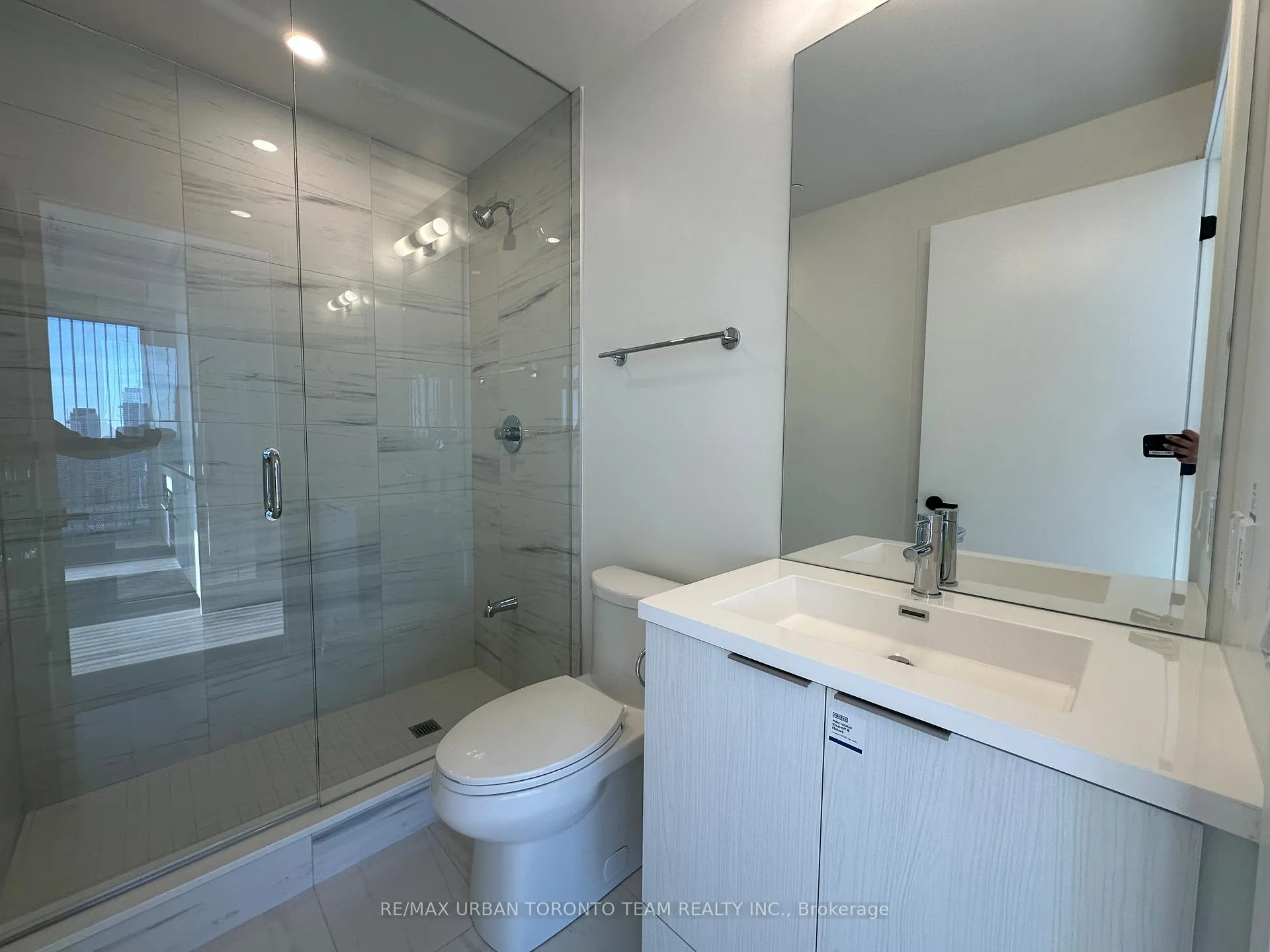 Photo 12 of Unit 2509, 8 Interchange Way, Vaughan, Vaughan Corporate Centre — HOMEH