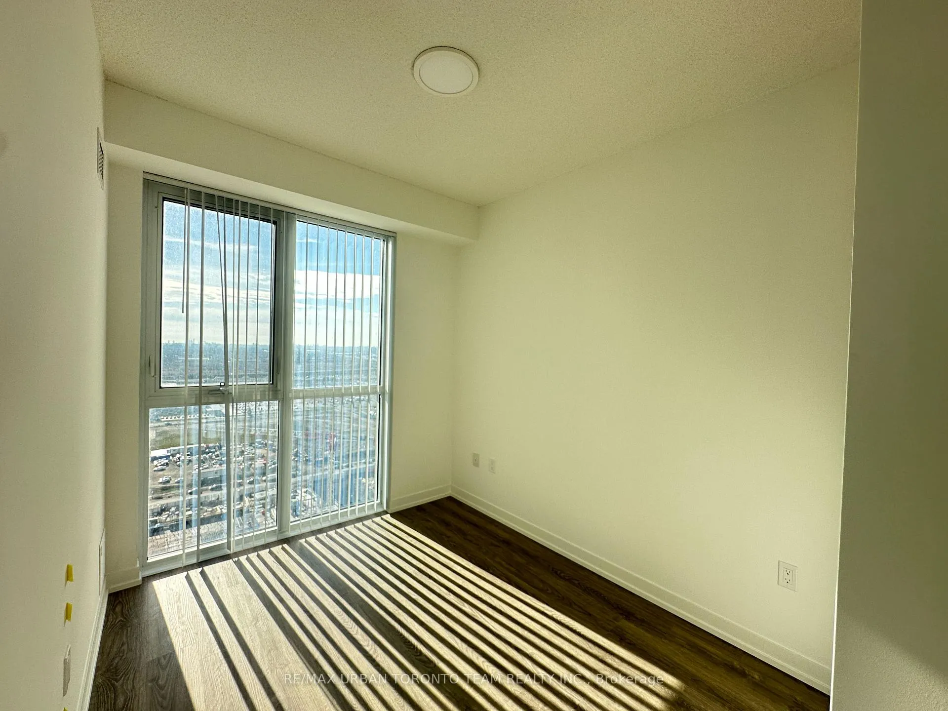 Photo 13 of Unit 2509, 8 Interchange Way, Vaughan, Vaughan Corporate Centre — HOMEH
