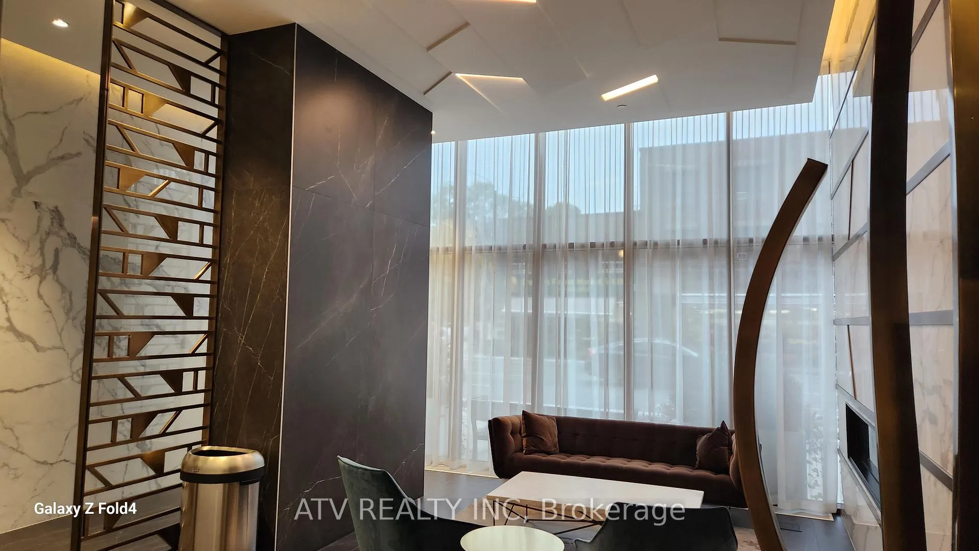 Photo 2 of Unit 704, 151 Avenue Road, Toronto, The Annex — HOMEH