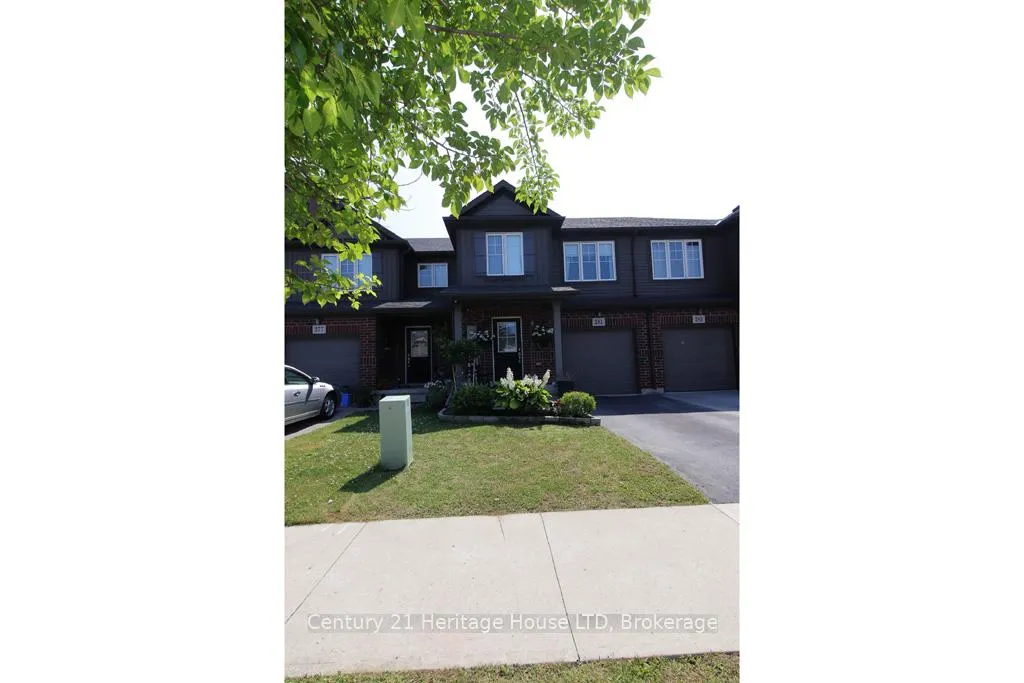 Photo 3 of 281 Silverwood Avenue, Welland, Coyle Creek — HOMEH