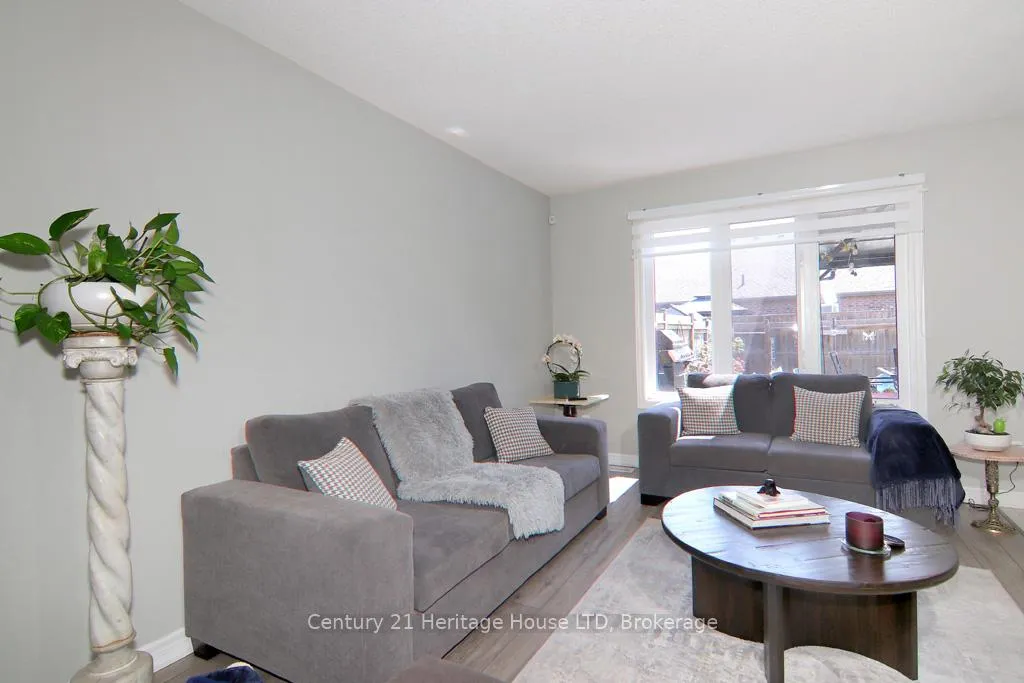 Photo 15 of 281 Silverwood Avenue, Welland, Coyle Creek — HOMEH