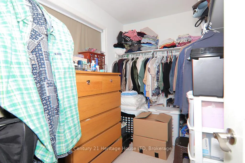 Photo 29 of 281 Silverwood Avenue, Welland, Coyle Creek — HOMEH