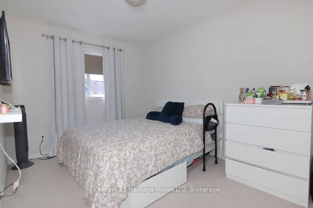 Photo 31 of 281 Silverwood Avenue, Welland, Coyle Creek — HOMEH