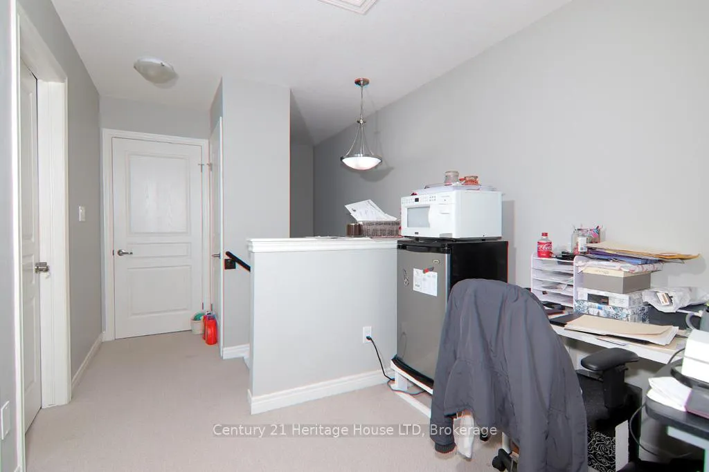 Photo 37 of 281 Silverwood Avenue, Welland, Coyle Creek — HOMEH