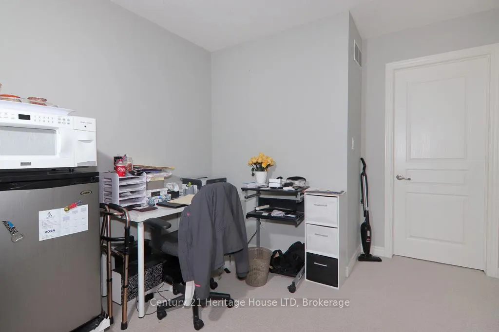 Photo 38 of 281 Silverwood Avenue, Welland, Coyle Creek — HOMEH