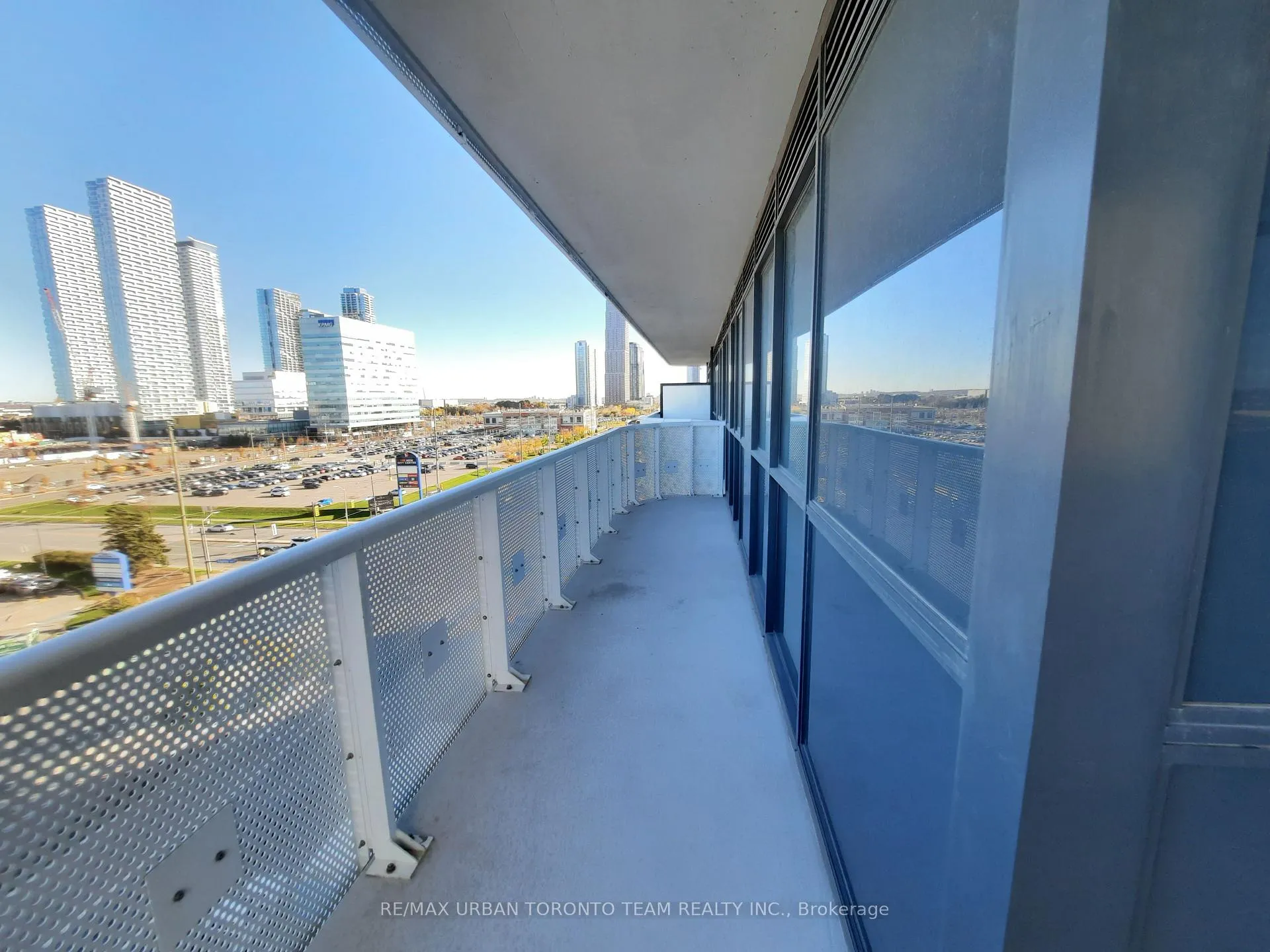 Photo 6 of Unit 802, 8 Interchange Way, Vaughan, Vaughan Corporate Centre — HOMEH