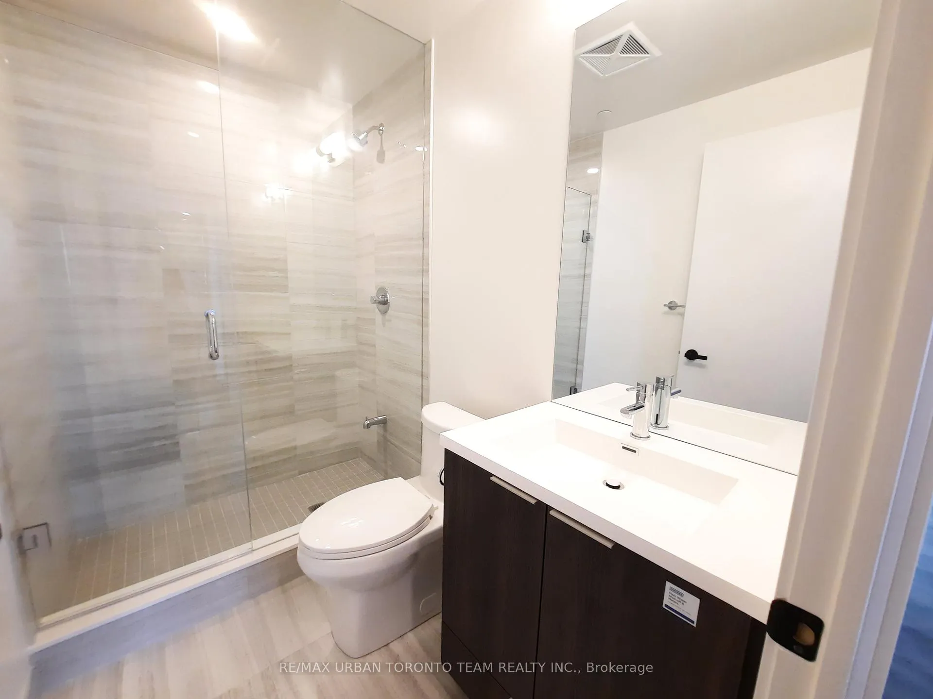 Photo 9 of Unit 802, 8 Interchange Way, Vaughan, Vaughan Corporate Centre — HOMEH