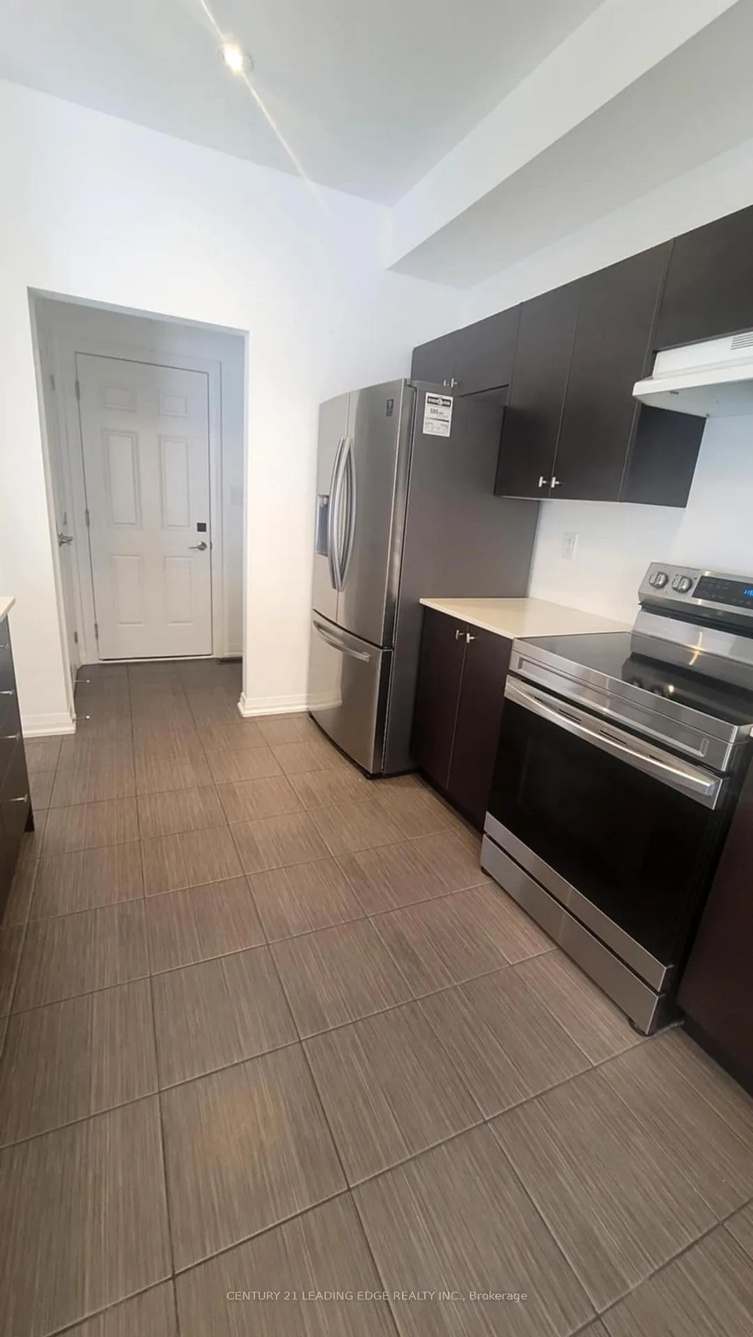 Photo 10 of 29 Koda Street, Barrie, Holly — HOMEH