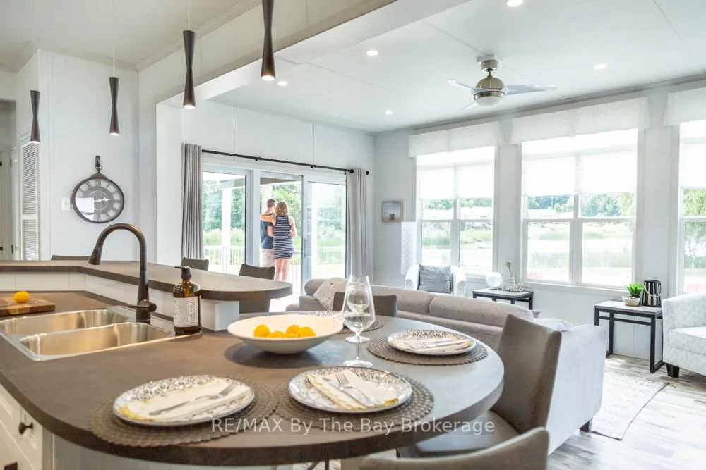 Photo 4 of Unit 37, 3282 Ogdens Beach Road, Midland — HOMEH