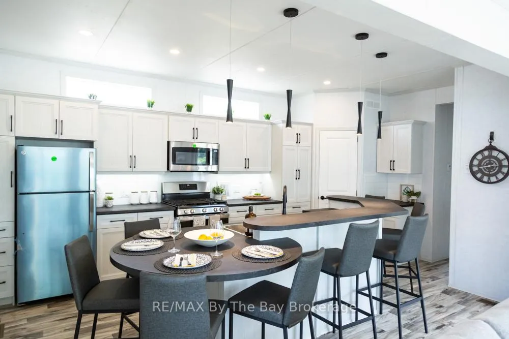 Photo 7 of Unit 37, 3282 Ogdens Beach Road, Midland — HOMEH