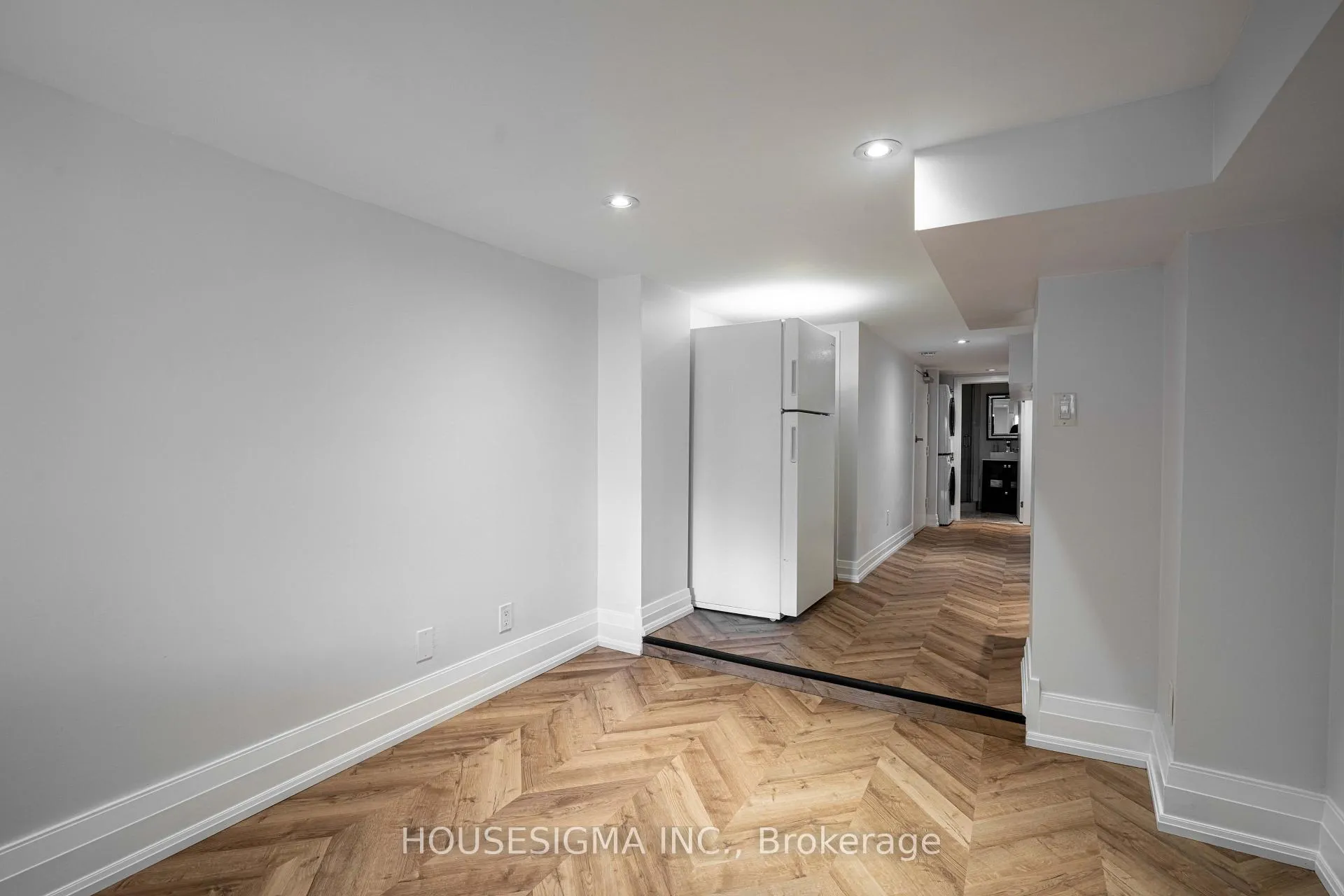 Photo 4 of Unit Lower, 5 Ivy Avenue, Toronto, South Riverdale — HOMEH