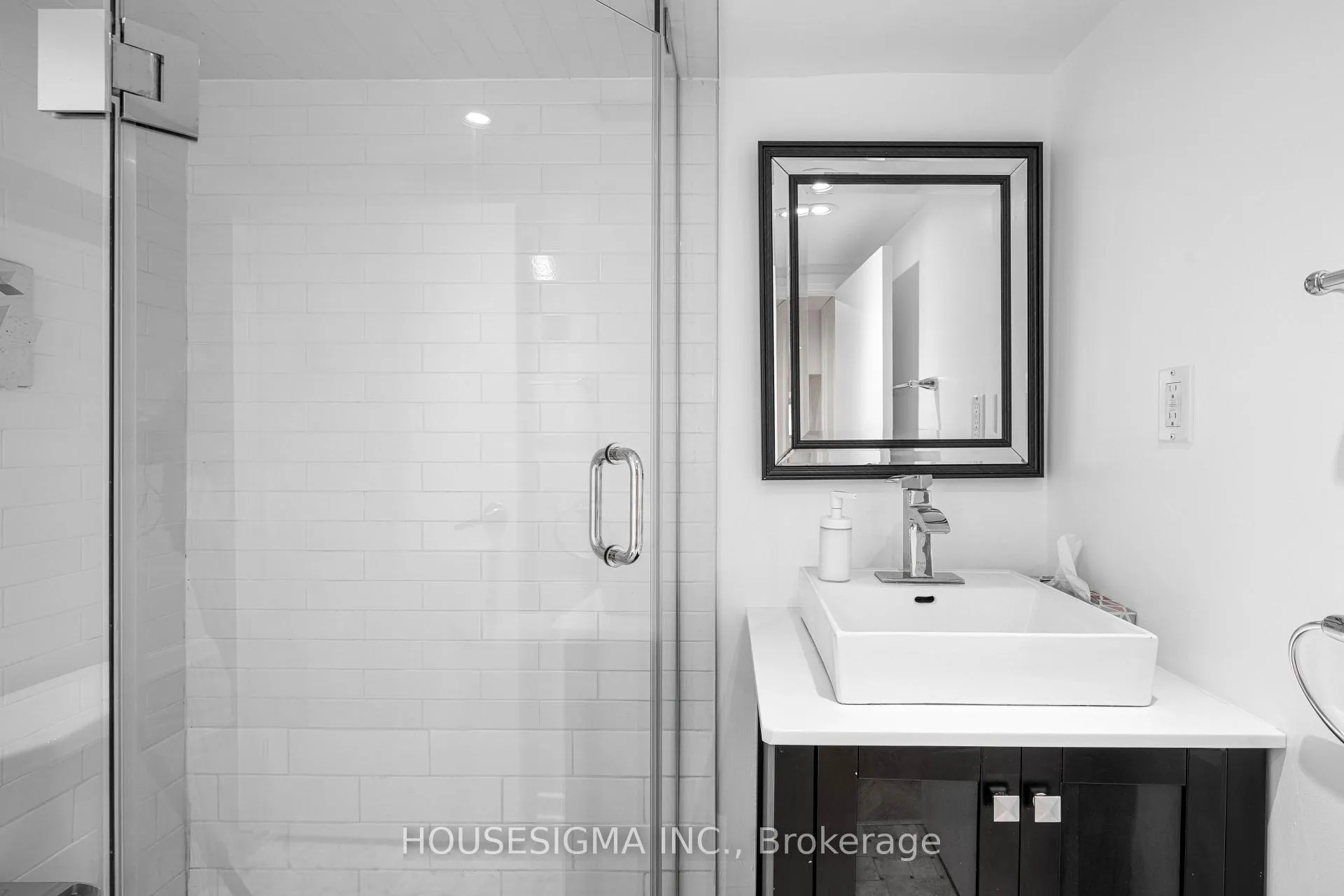 Photo 14 of Unit Lower, 5 Ivy Avenue, Toronto, South Riverdale — HOMEH