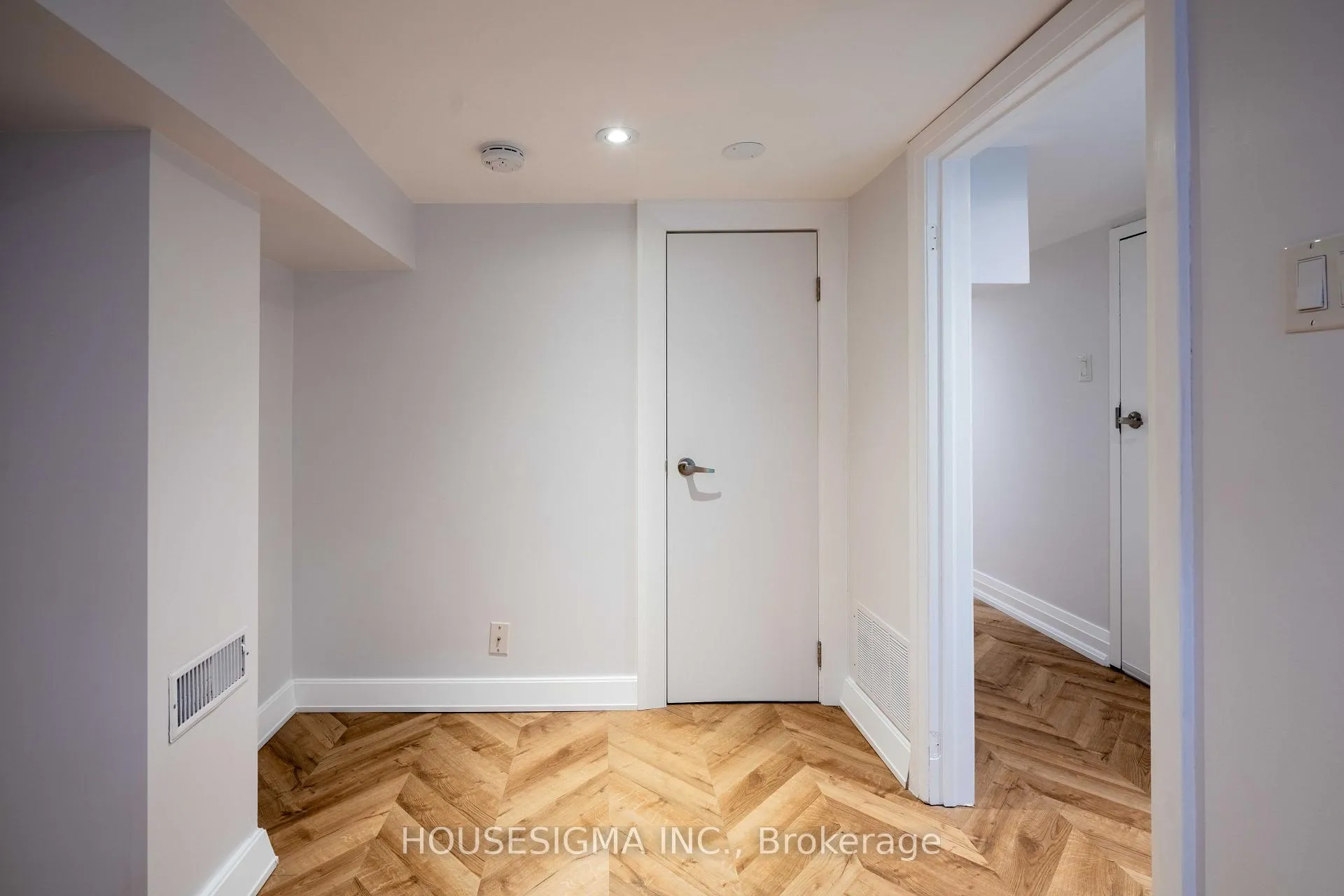 Photo 19 of Unit Lower, 5 Ivy Avenue, Toronto, South Riverdale — HOMEH