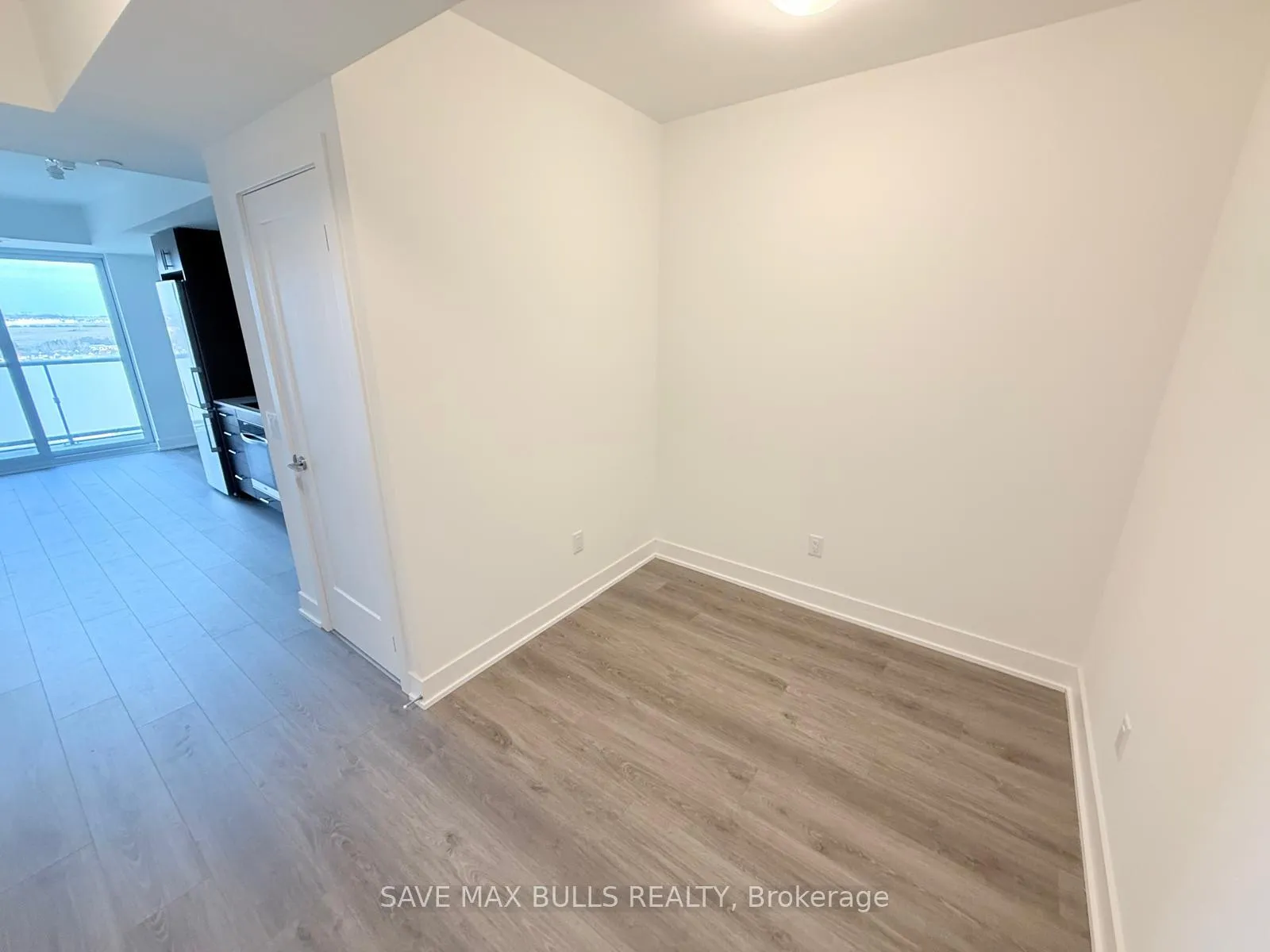 Photo 11 of Unit 1601, 2545 Simcoe Street N, Oshawa, Windfields — HOMEH