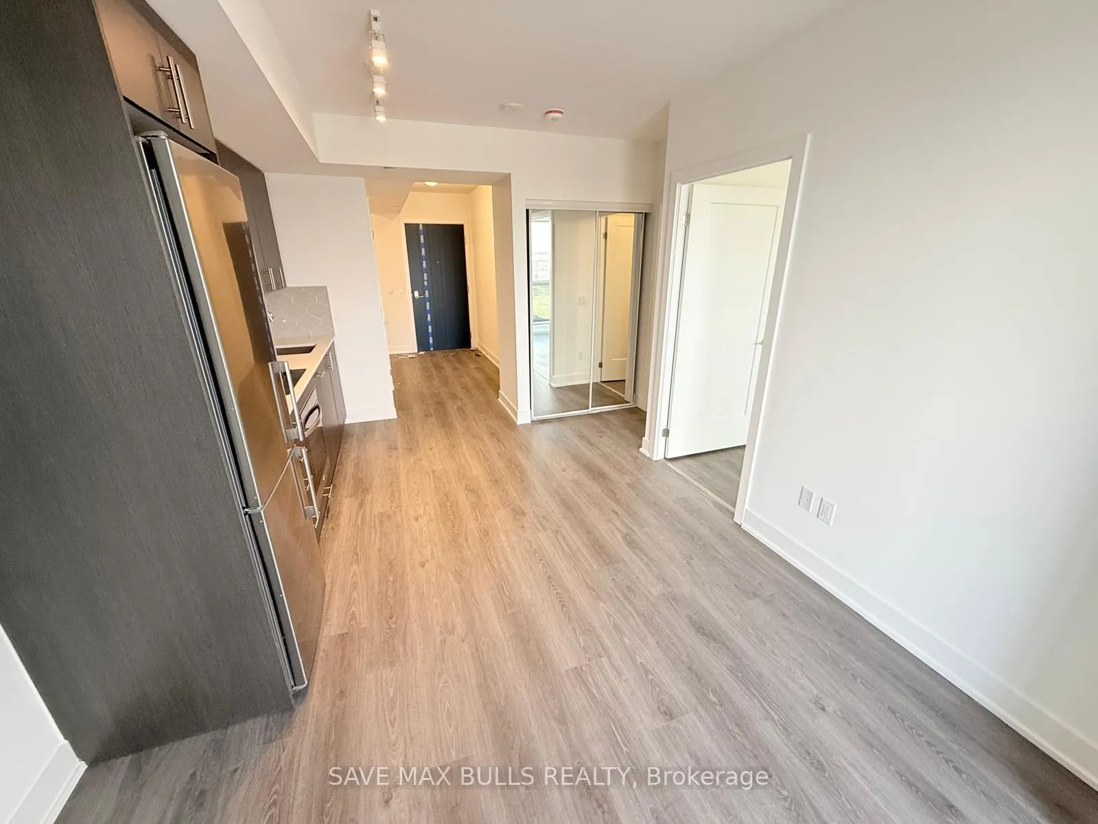 Photo 12 of Unit 1601, 2545 Simcoe Street N, Oshawa, Windfields — HOMEH