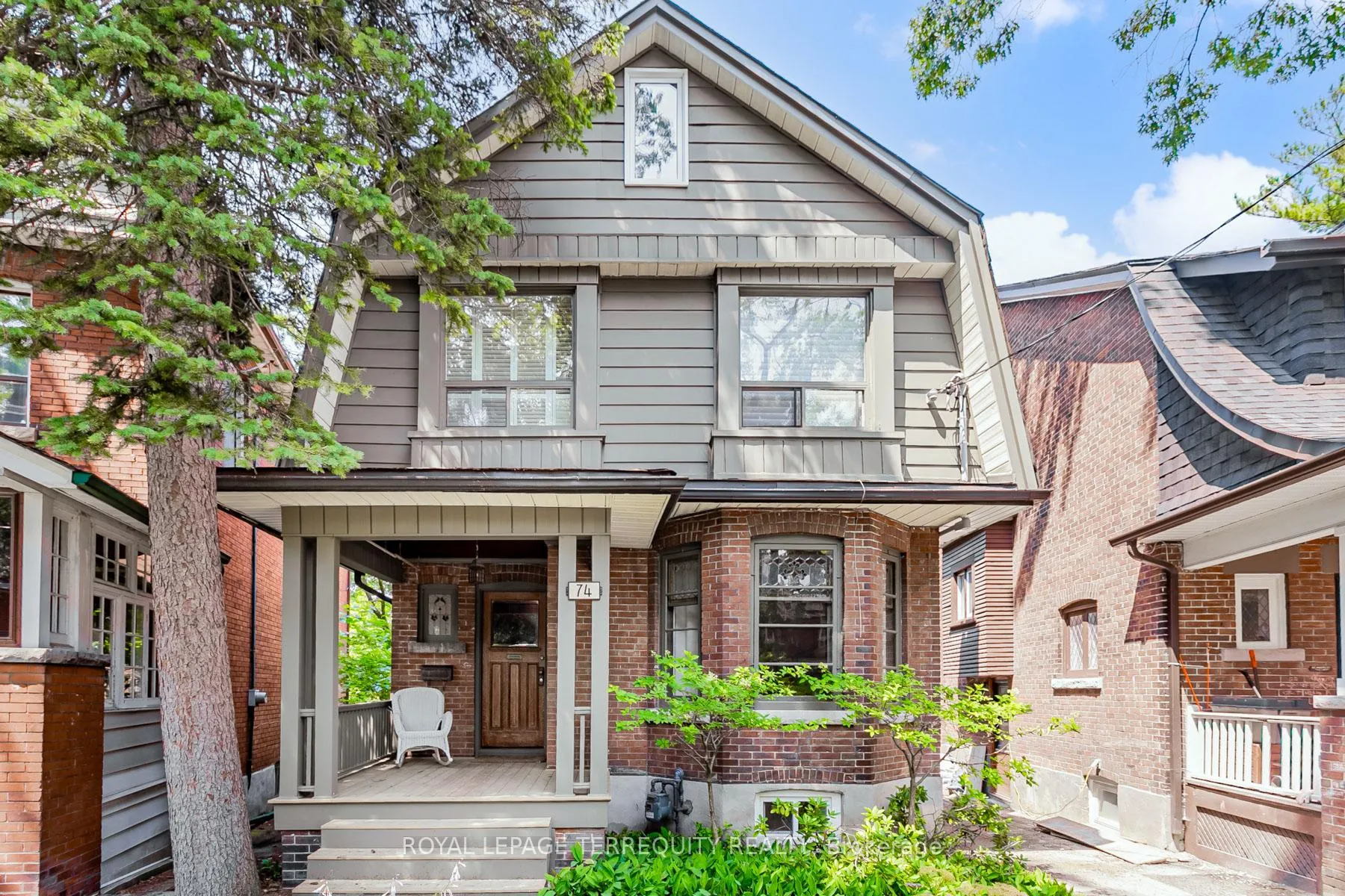 Front of Unit Bsmt, 74 Pine Crest Road