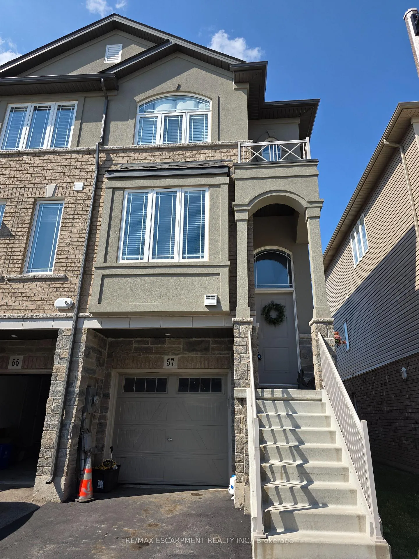 Photo 1 of 57 Aquarius Crescent, Hamilton, Rural Glanbrook — HOMEH