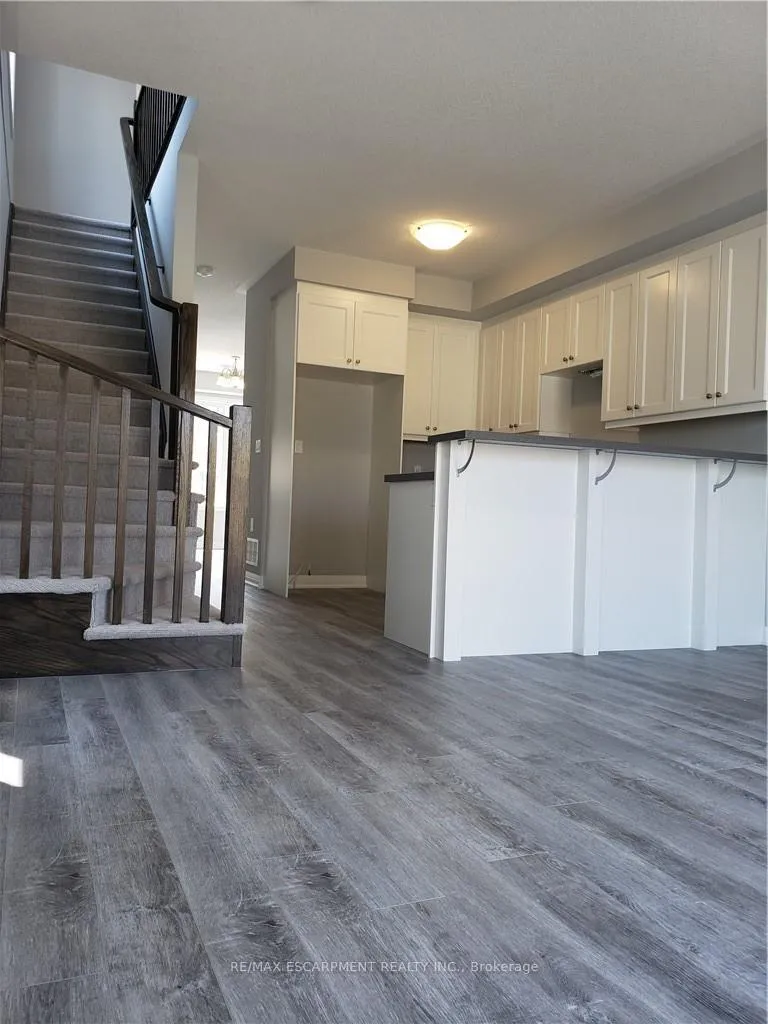 Photo 7 of 57 Aquarius Crescent, Hamilton, Rural Glanbrook — HOMEH