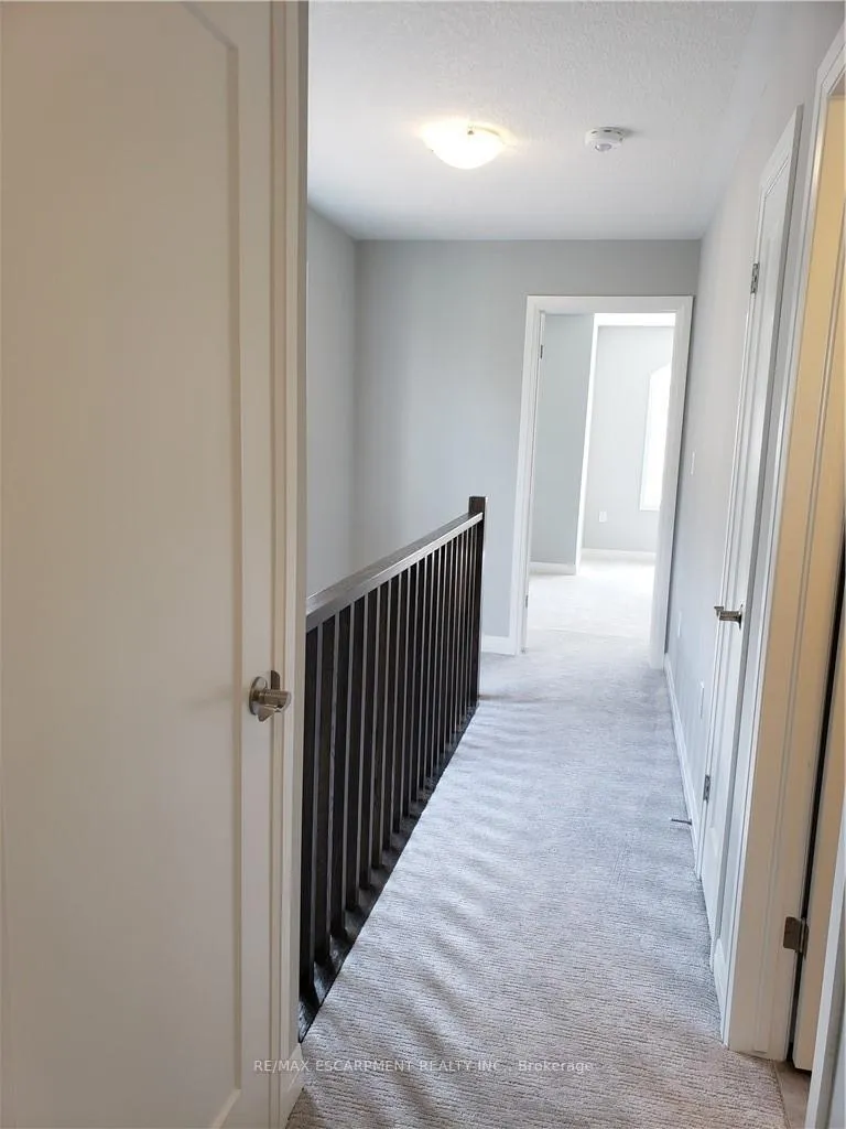Photo 18 of 57 Aquarius Crescent, Hamilton, Rural Glanbrook — HOMEH