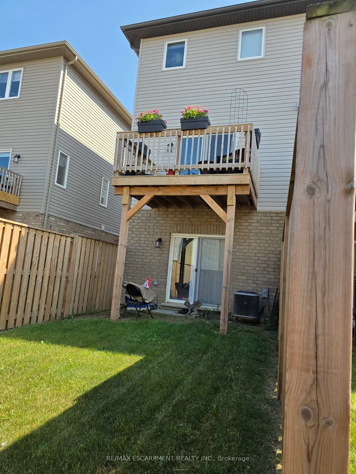 Photo 21 of 57 Aquarius Crescent, Hamilton, Rural Glanbrook — HOMEH