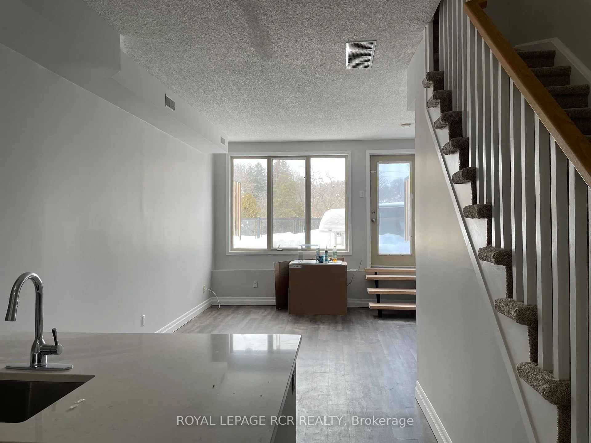 Photo 2 of Unit 3, 56 Queen Street N, Caledon, Bolton North — HOMEH