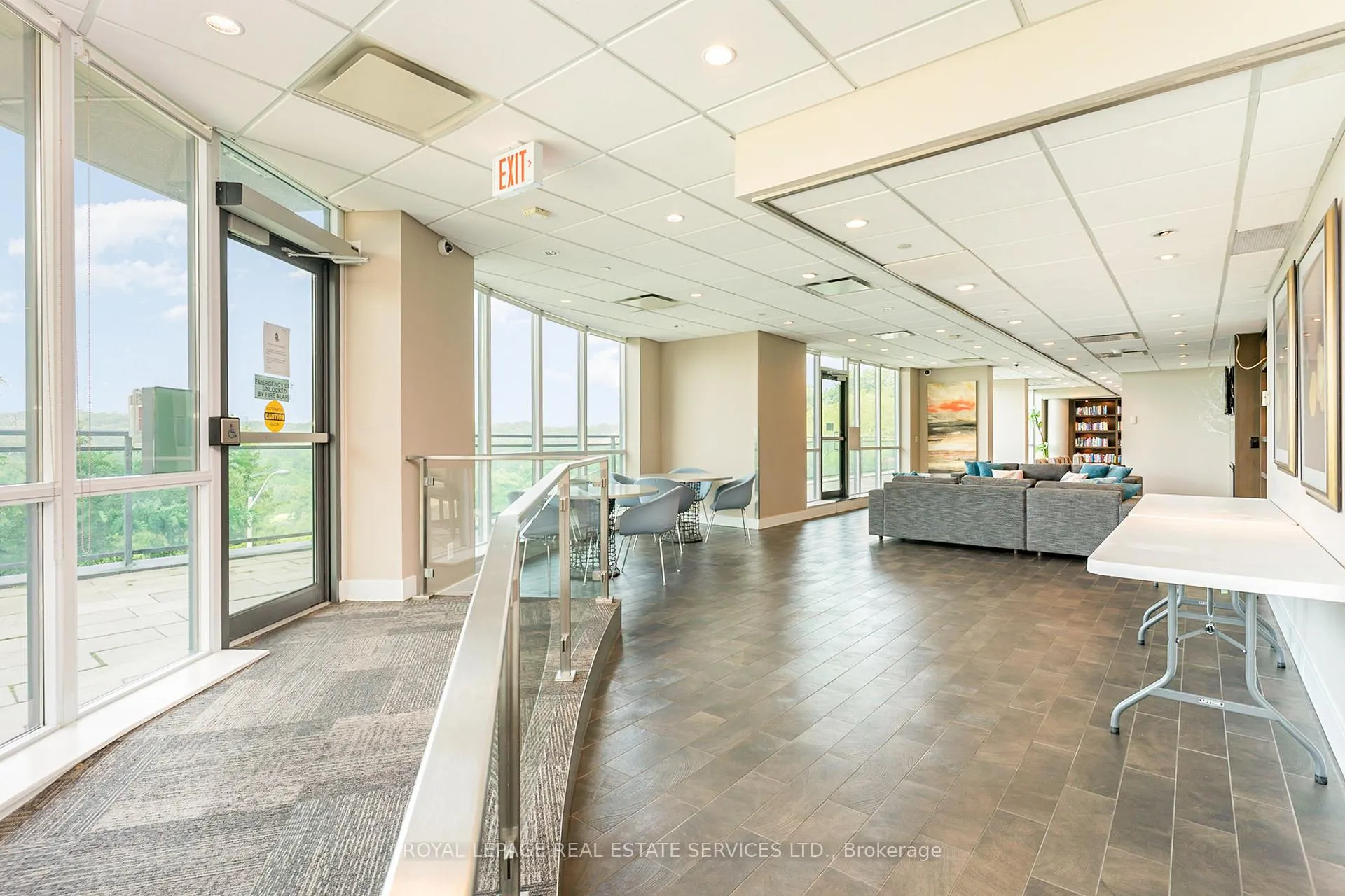 Photo 15 of Unit 1504, 1048 Broadview Avenue, Toronto, Broadview North — HOMEH