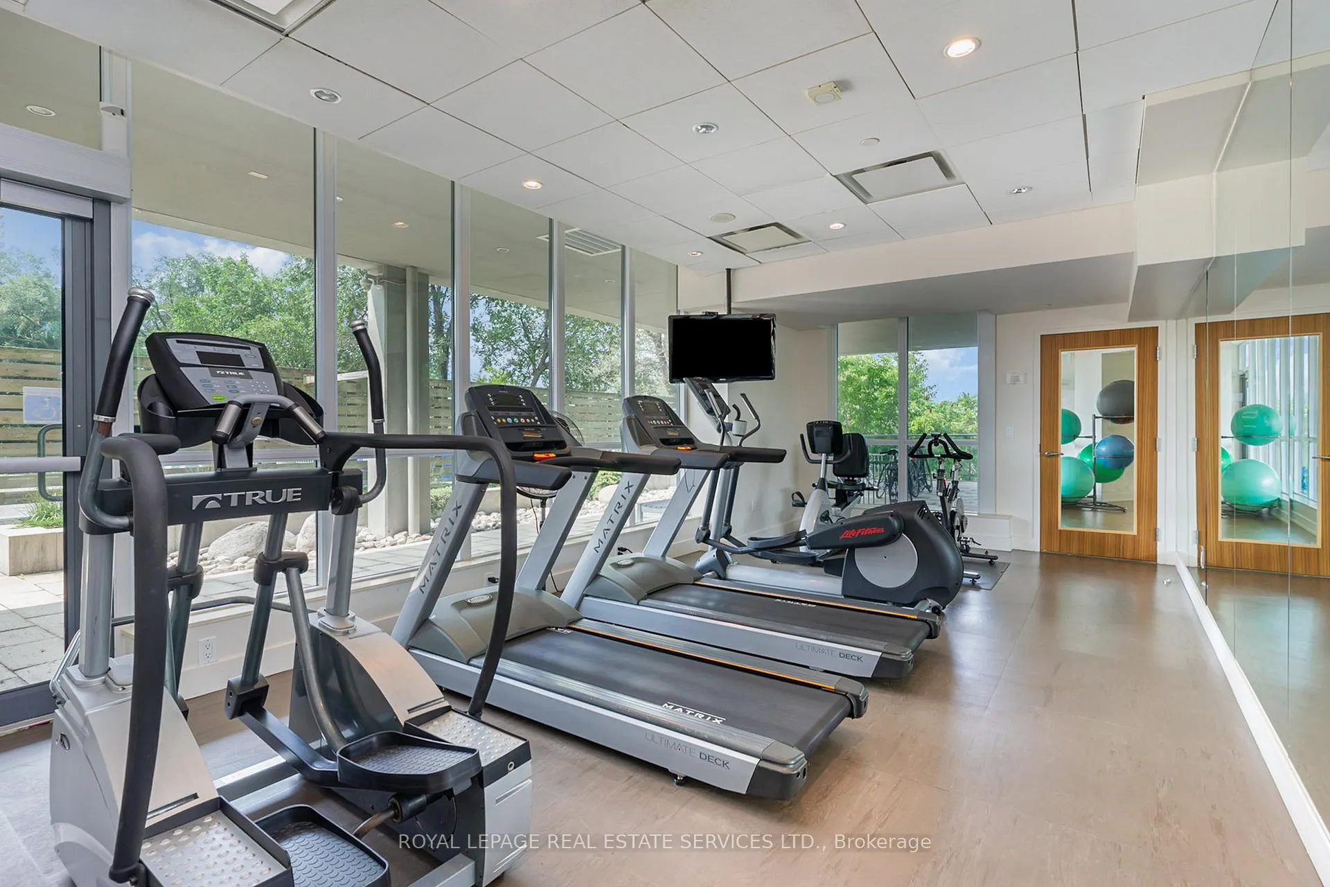 Photo 17 of Unit 1504, 1048 Broadview Avenue, Toronto, Broadview North — HOMEH