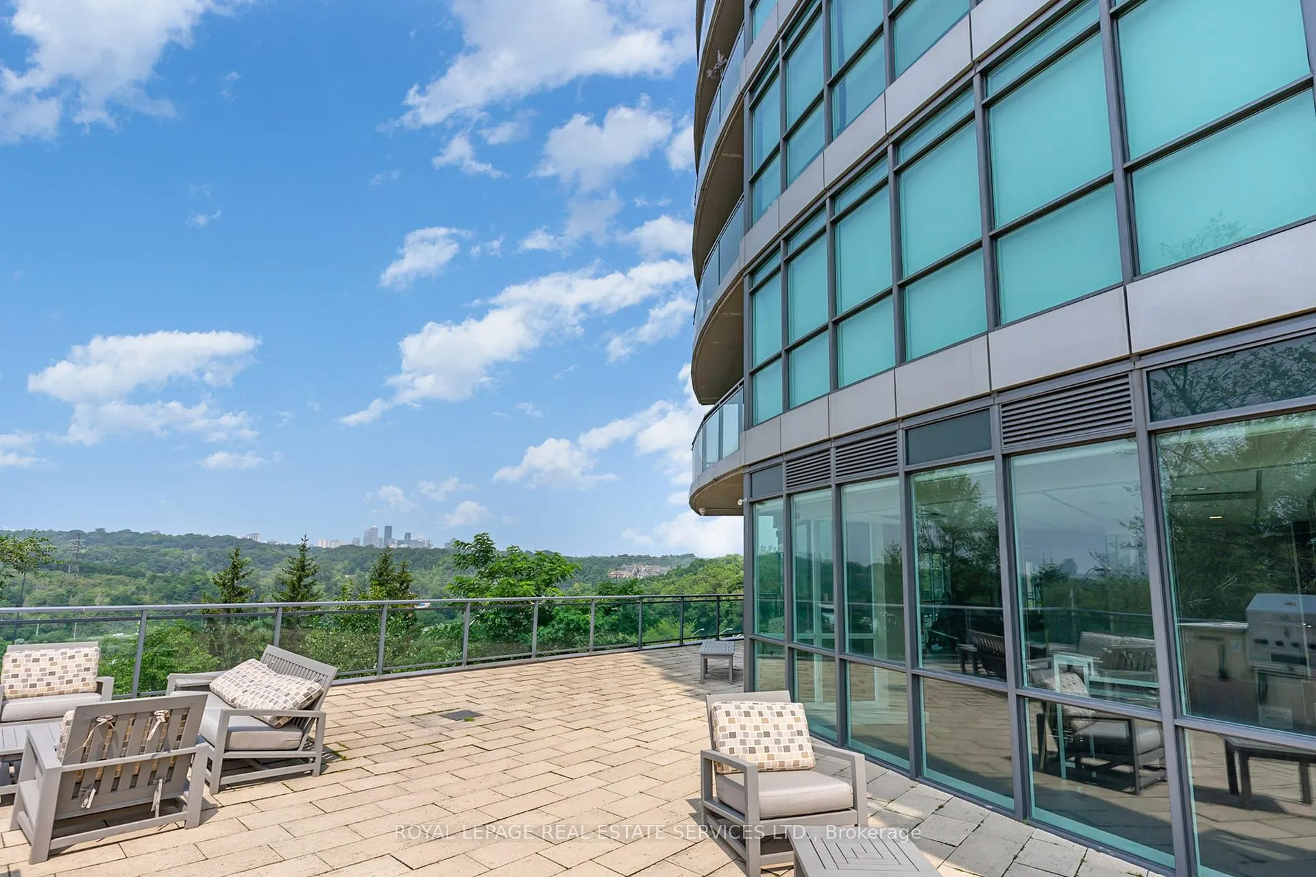 Photo 23 of Unit 1504, 1048 Broadview Avenue, Toronto, Broadview North — HOMEH