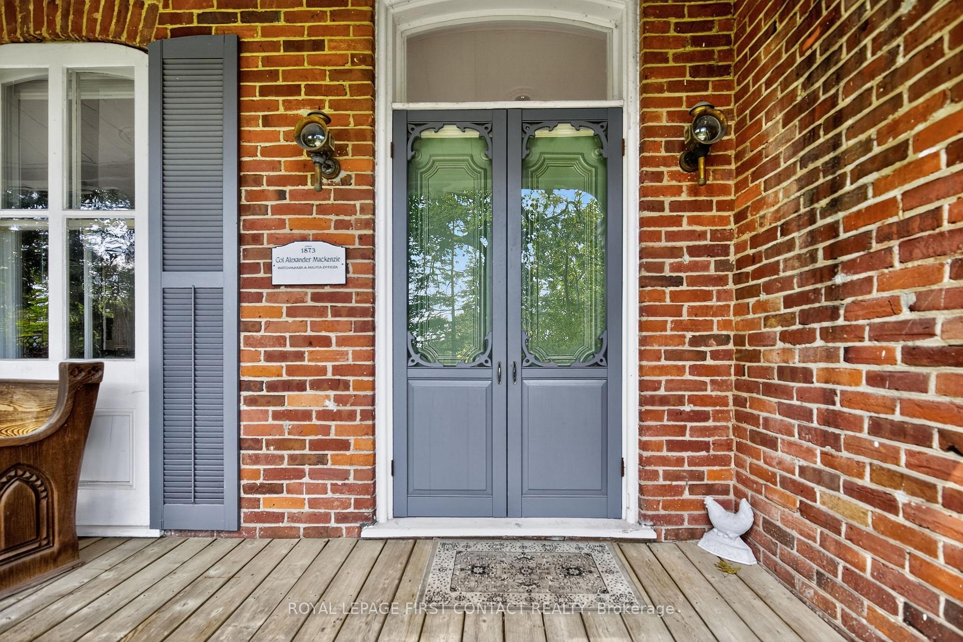 Photo 5 of 126 Letitia Street, Barrie, Letitia Heights — HOMEH