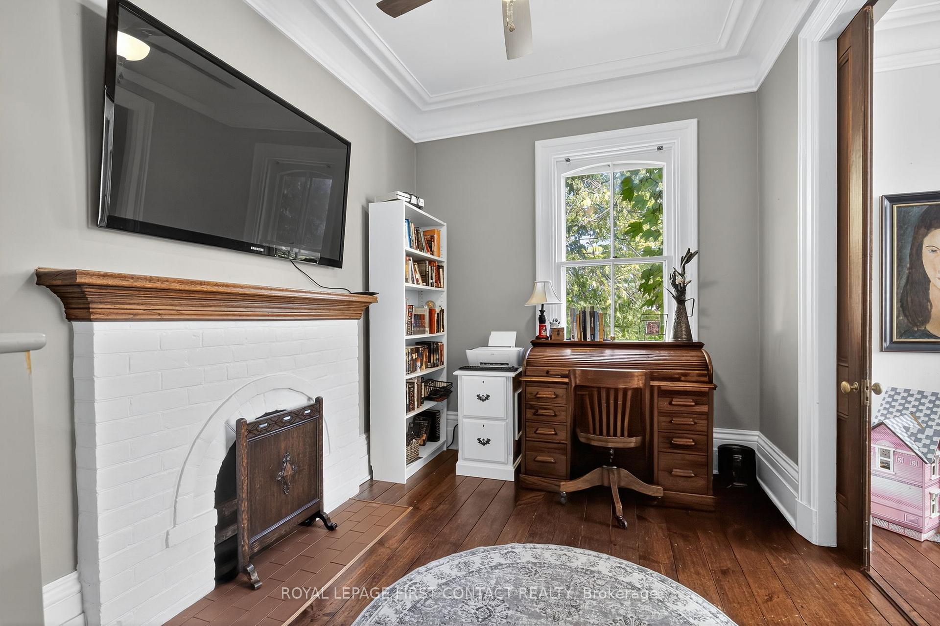 Photo 14 of 126 Letitia Street, Barrie, Letitia Heights — HOMEH