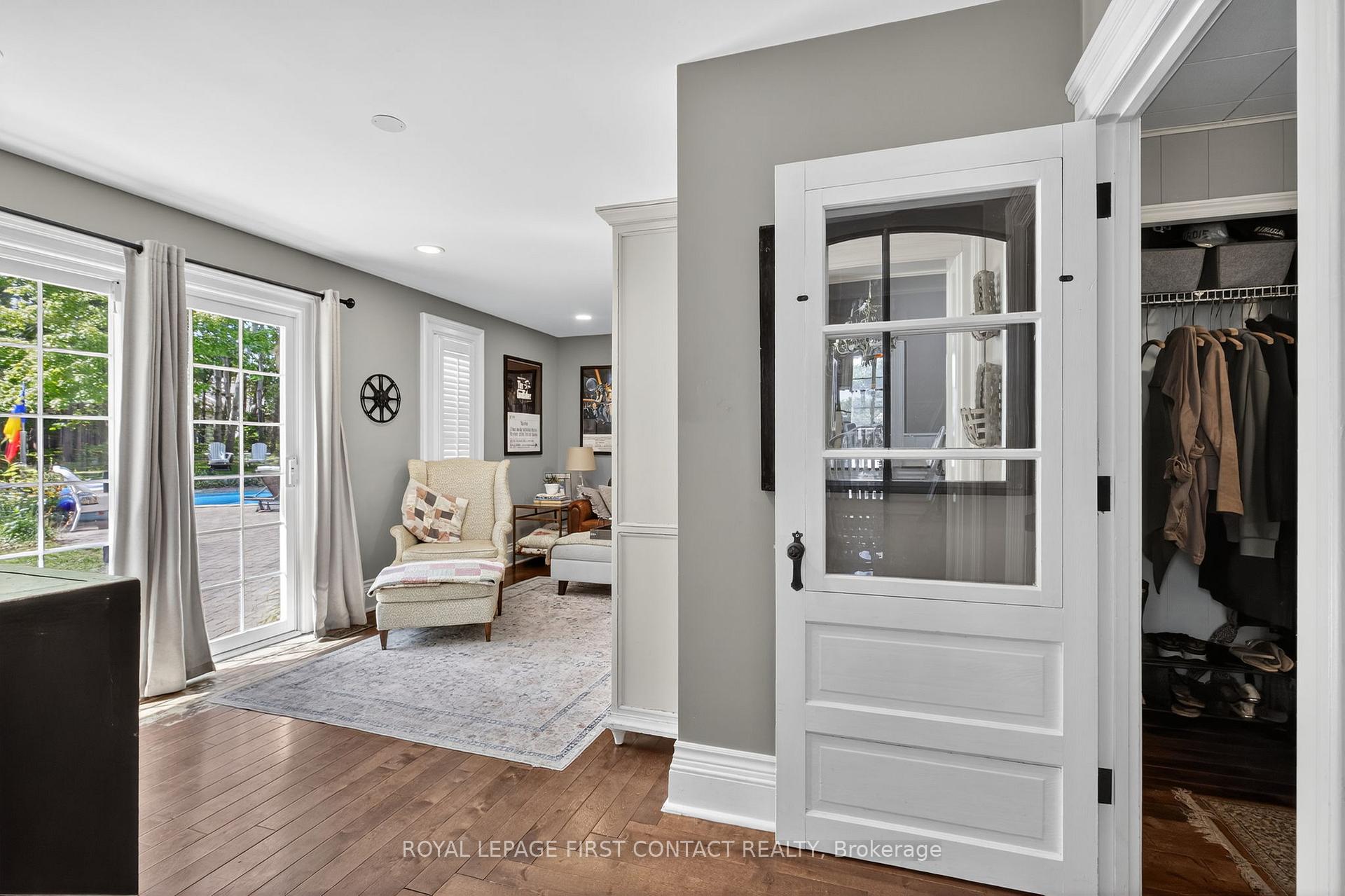 Photo 17 of 126 Letitia Street, Barrie, Letitia Heights — HOMEH