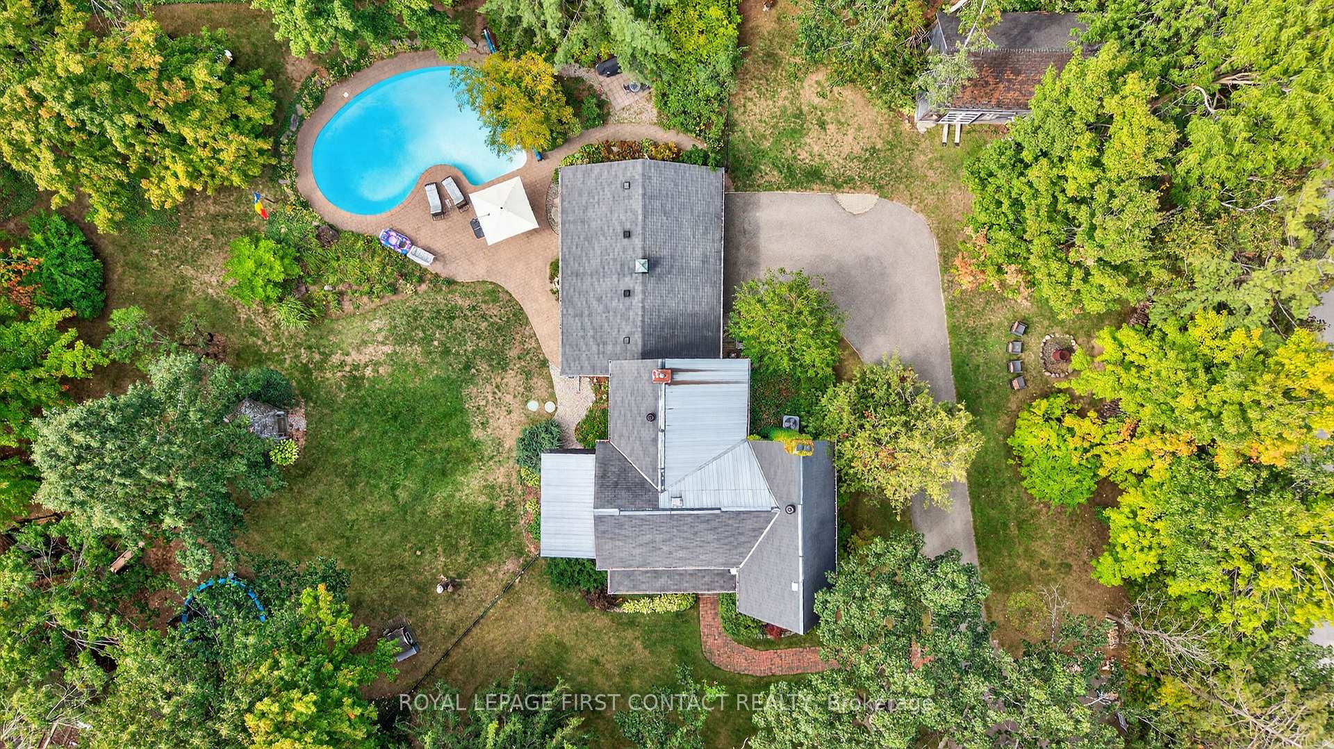 Photo 39 of 126 Letitia Street, Barrie, Letitia Heights — HOMEH