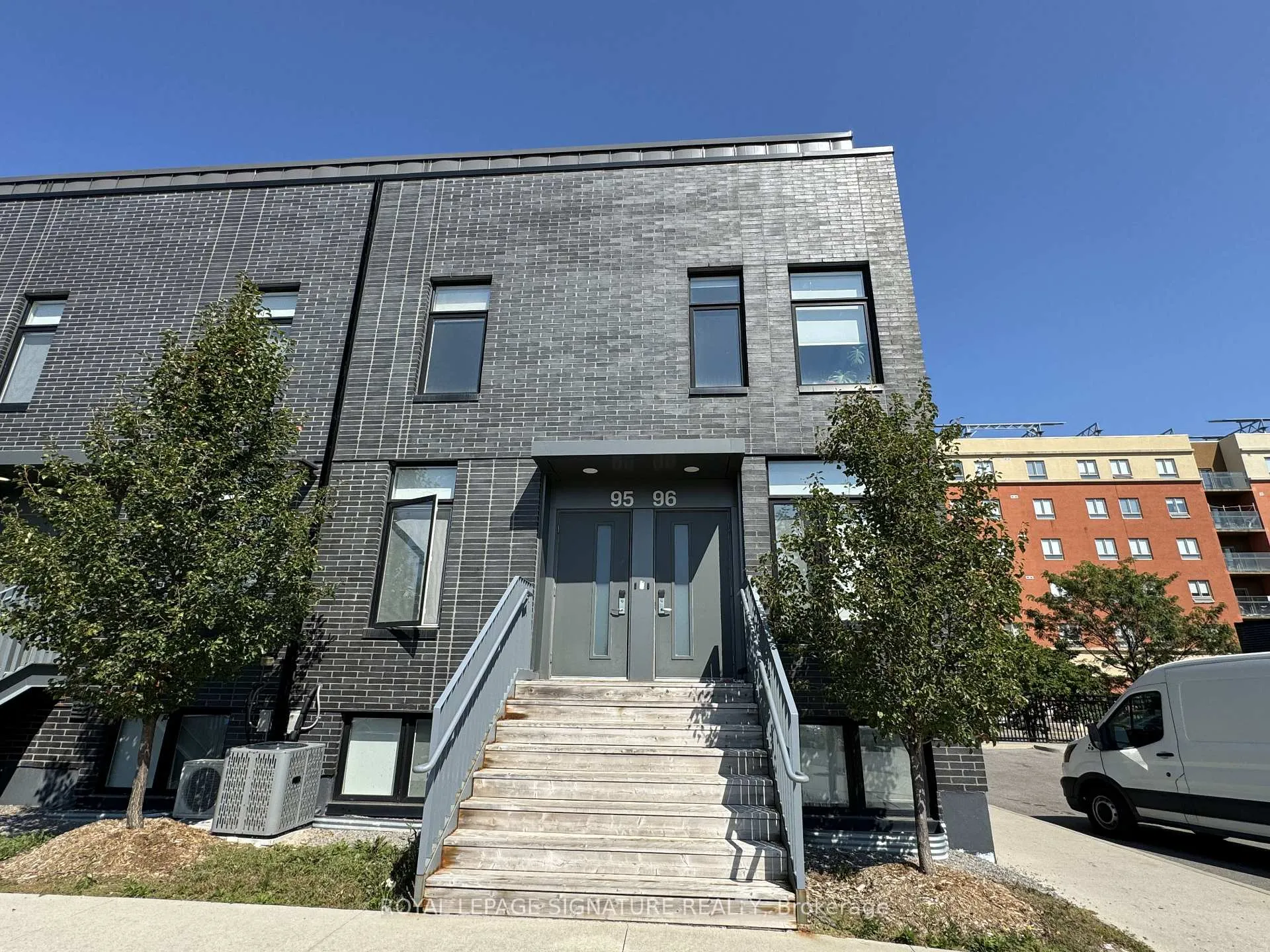 Photo 1 of Unit 95C, 1760 Simcoe Street N, Oshawa, Samac — HOMEH