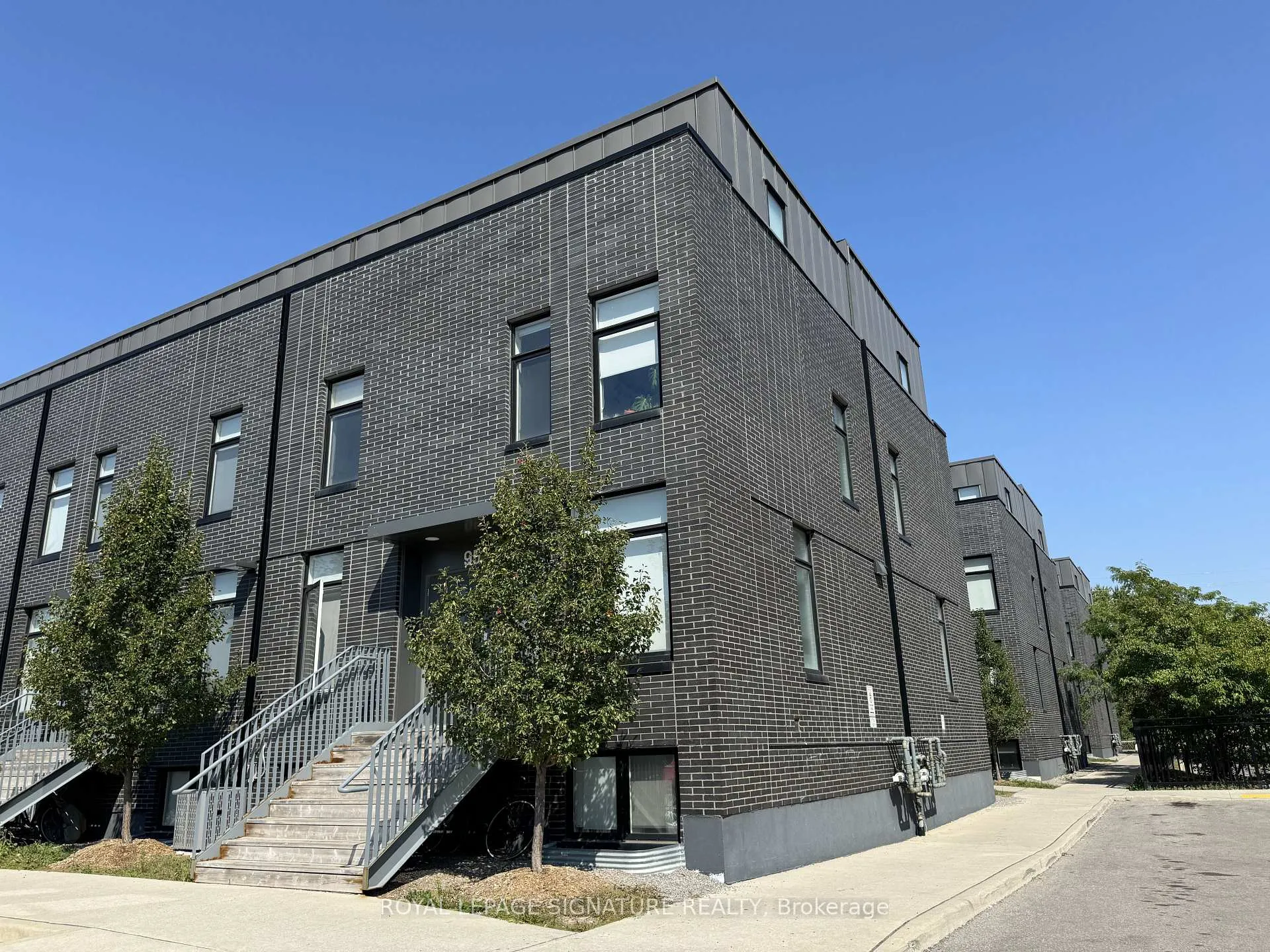 Photo 16 of Unit 95C, 1760 Simcoe Street N, Oshawa, Samac — HOMEH
