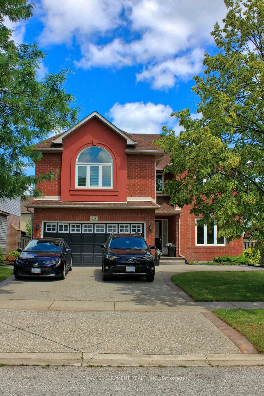 Photo 2 of 15 Moorland Crescent, Hamilton, Ancaster — HOMEH