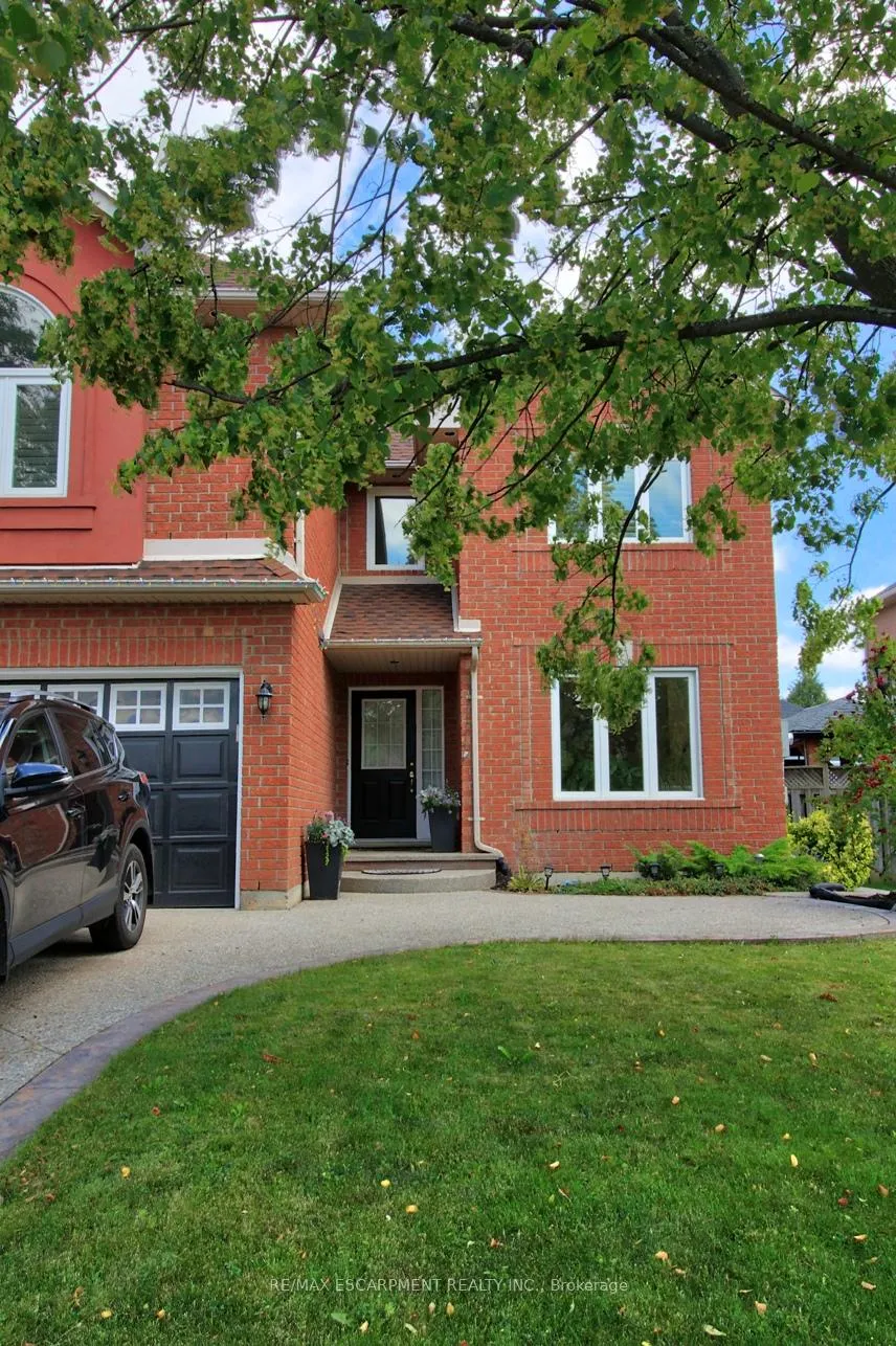 Photo 3 of 15 Moorland Crescent, Hamilton, Ancaster — HOMEH