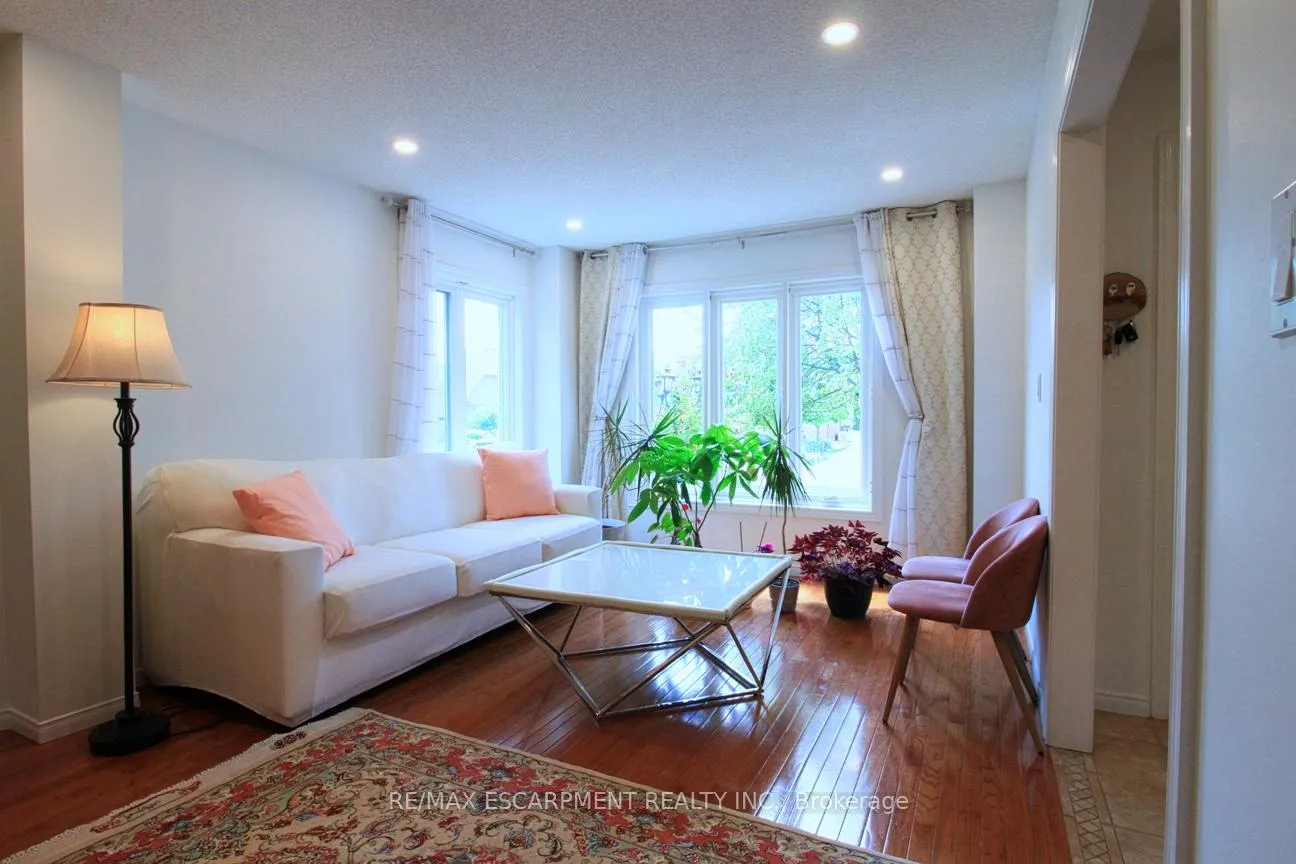 Photo 6 of 15 Moorland Crescent, Hamilton, Ancaster — HOMEH
