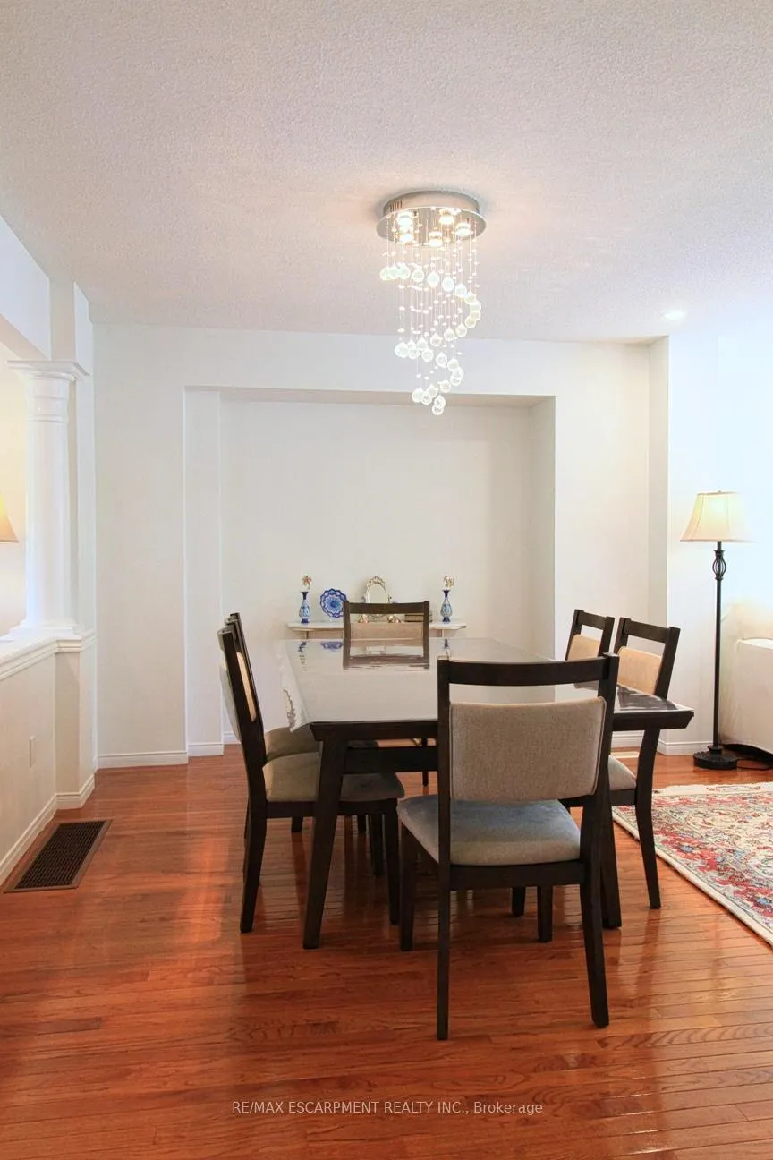 Photo 8 of 15 Moorland Crescent, Hamilton, Ancaster — HOMEH