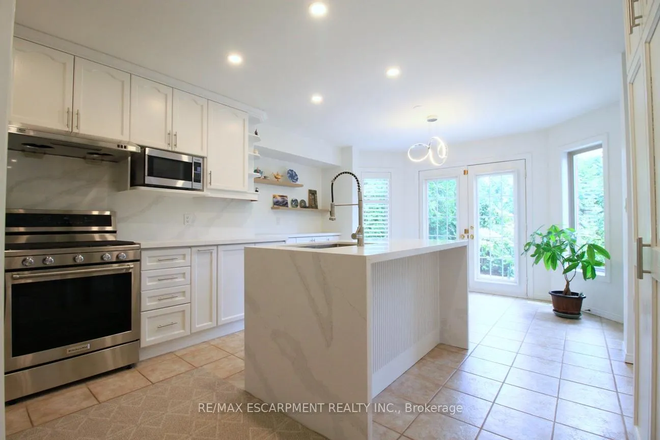 Photo 13 of 15 Moorland Crescent, Hamilton, Ancaster — HOMEH